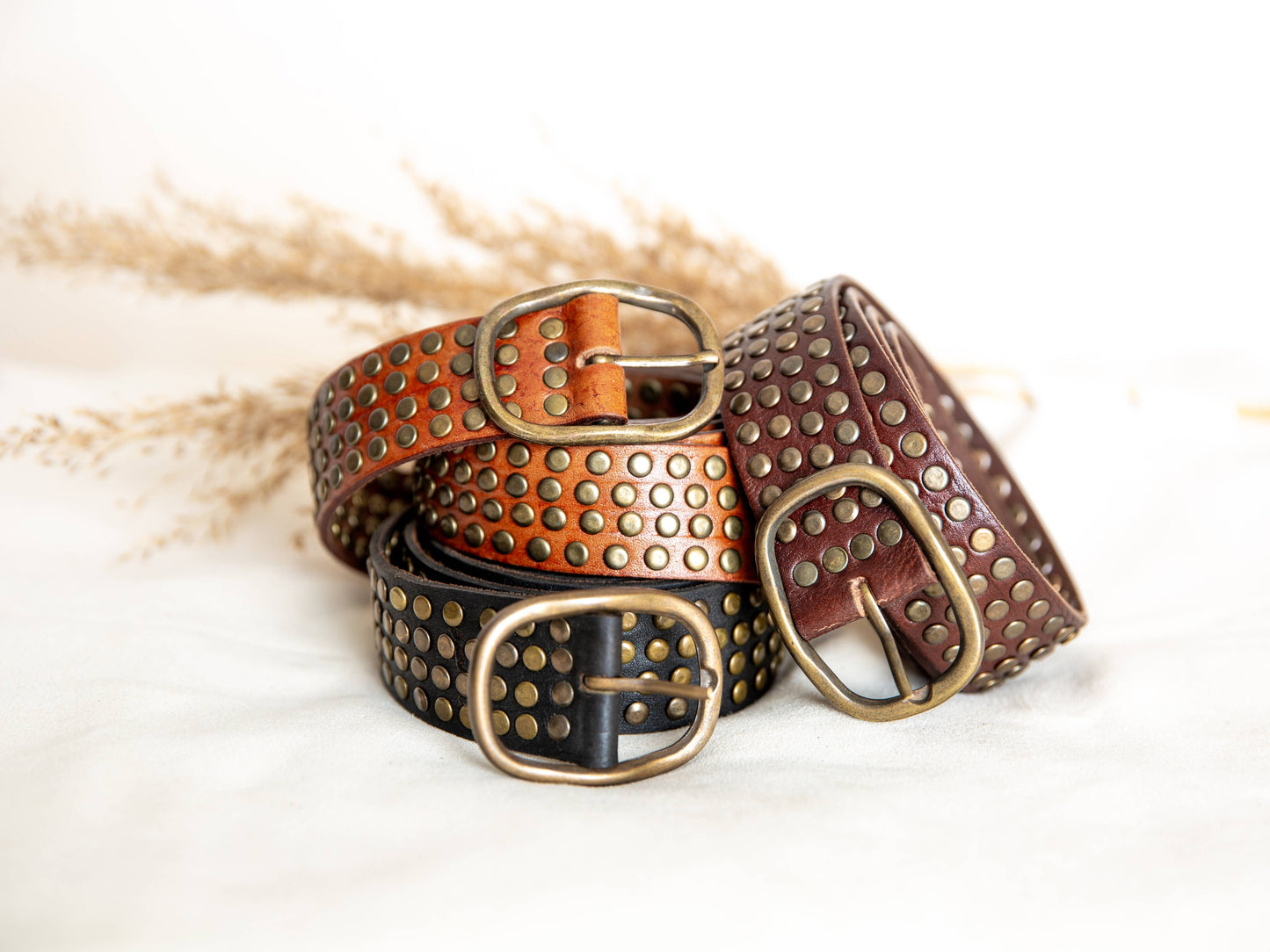 Lula Natura - Light Brown Leather Belt w Studs