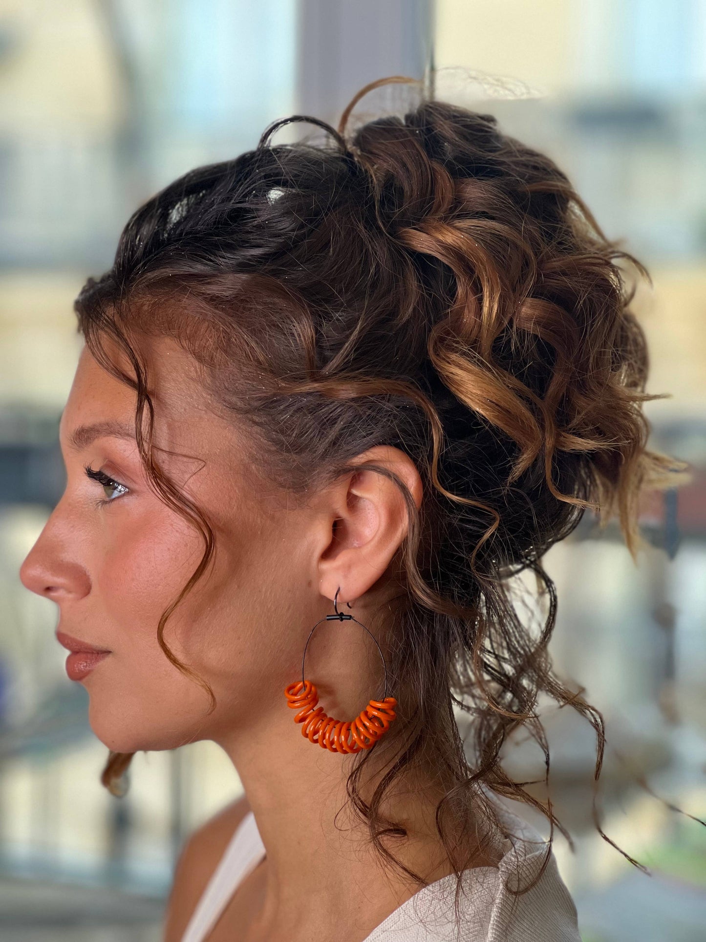 Samuel Coraux -White W earrings