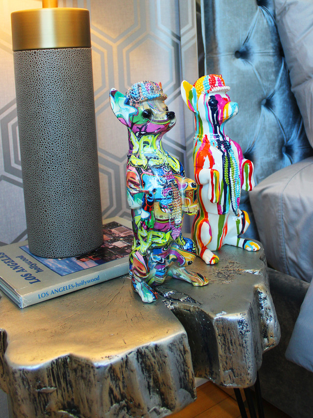 Interior Illusions Plus - Street Art Chihuahua Standing On Legs Sculpture