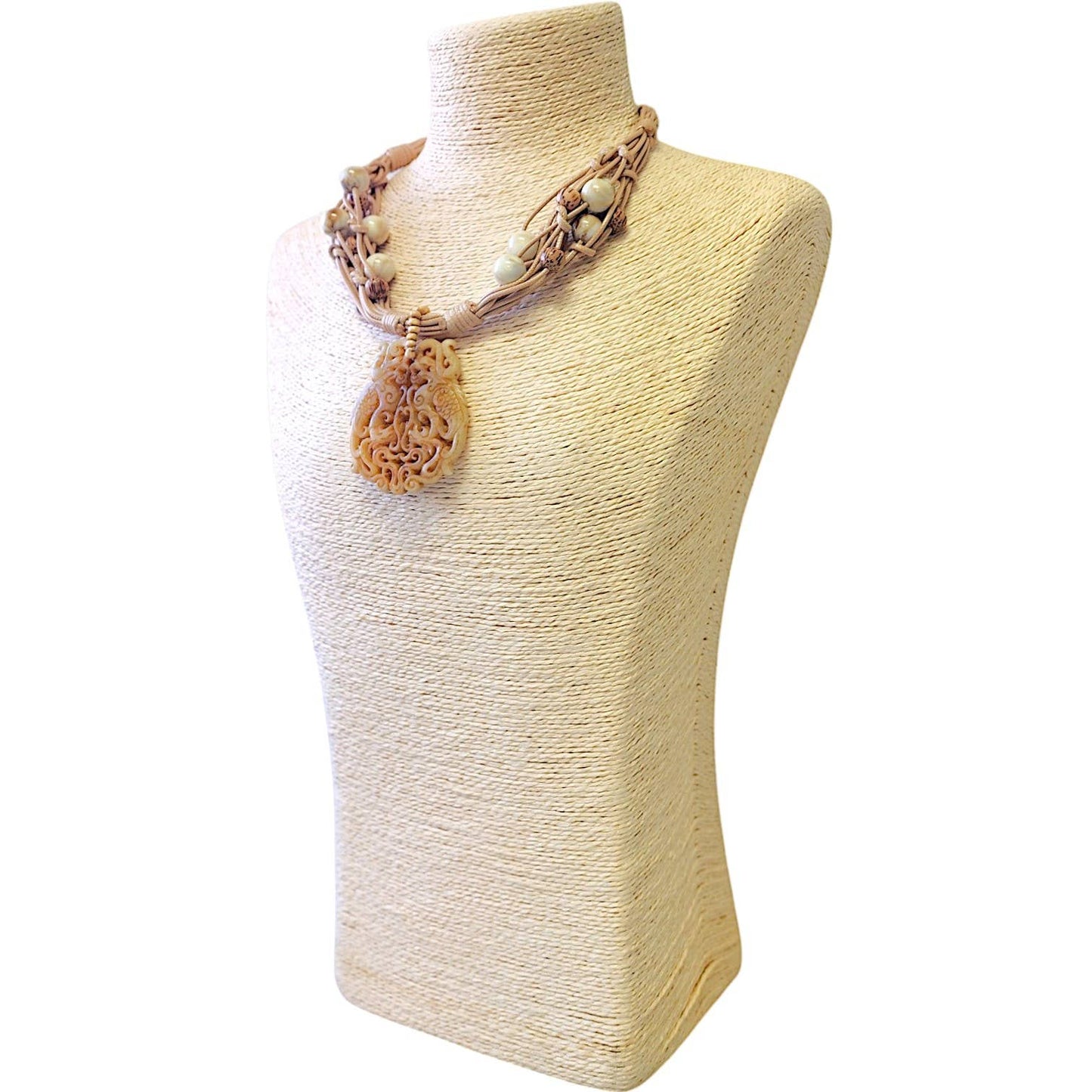 Bijoux Envie Jewelry- Agate Pendant Necklace