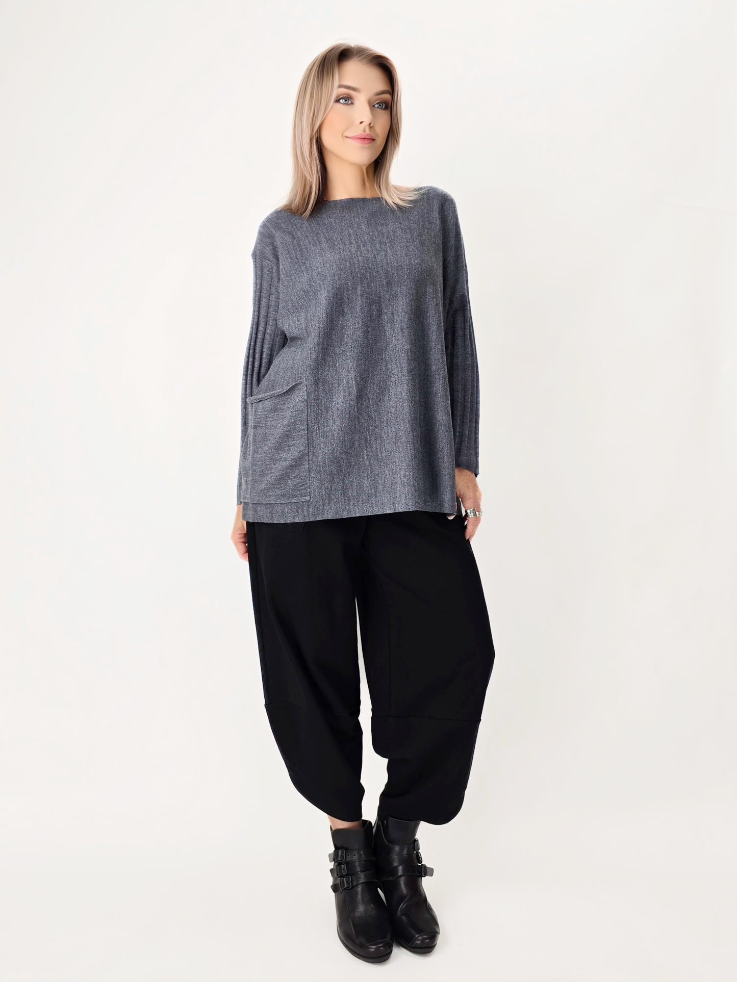 Noen- Ribbed Sleeve Oversize Sweater