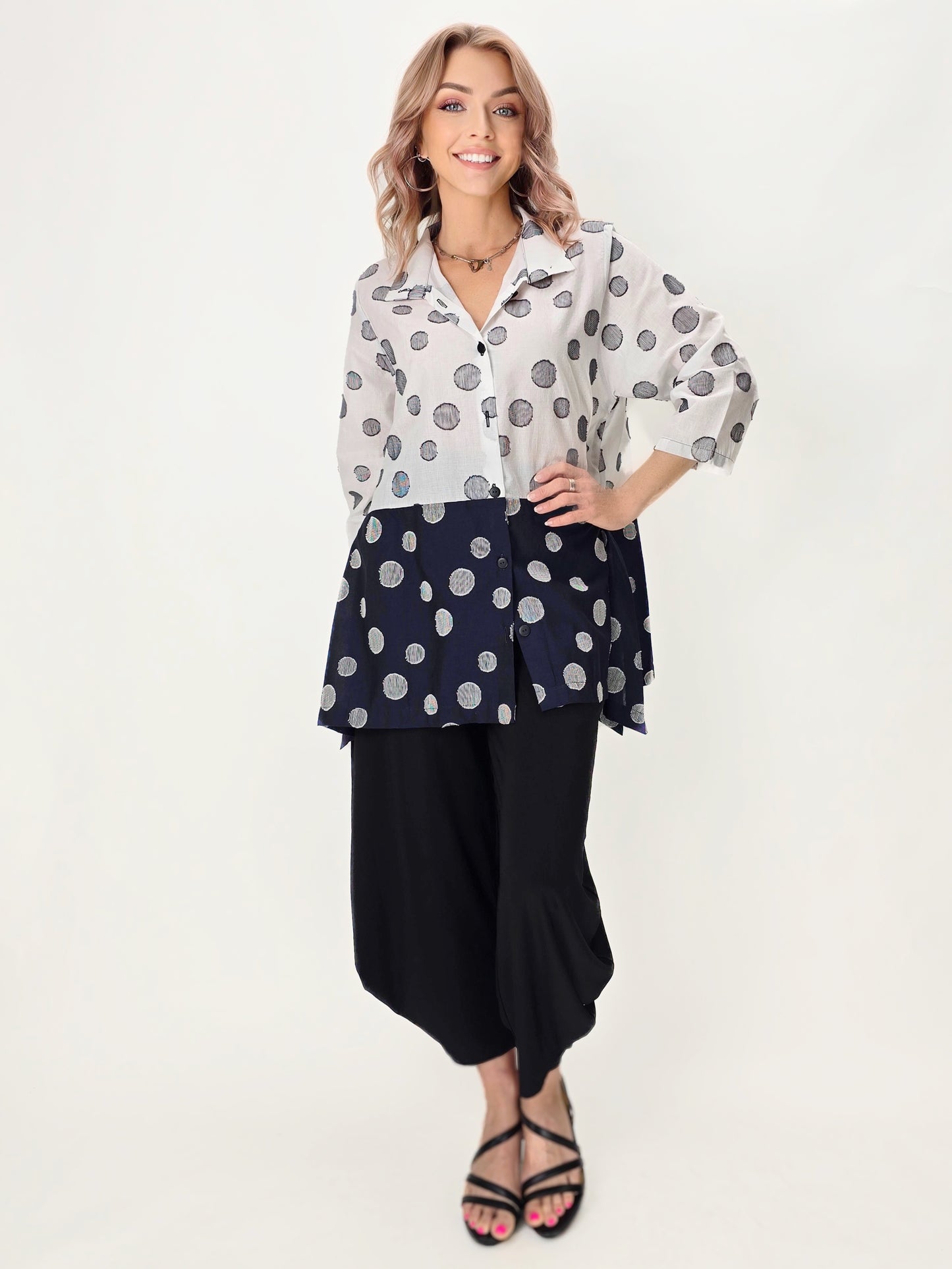 Steve Sells TS- #14- Dotted Valentina