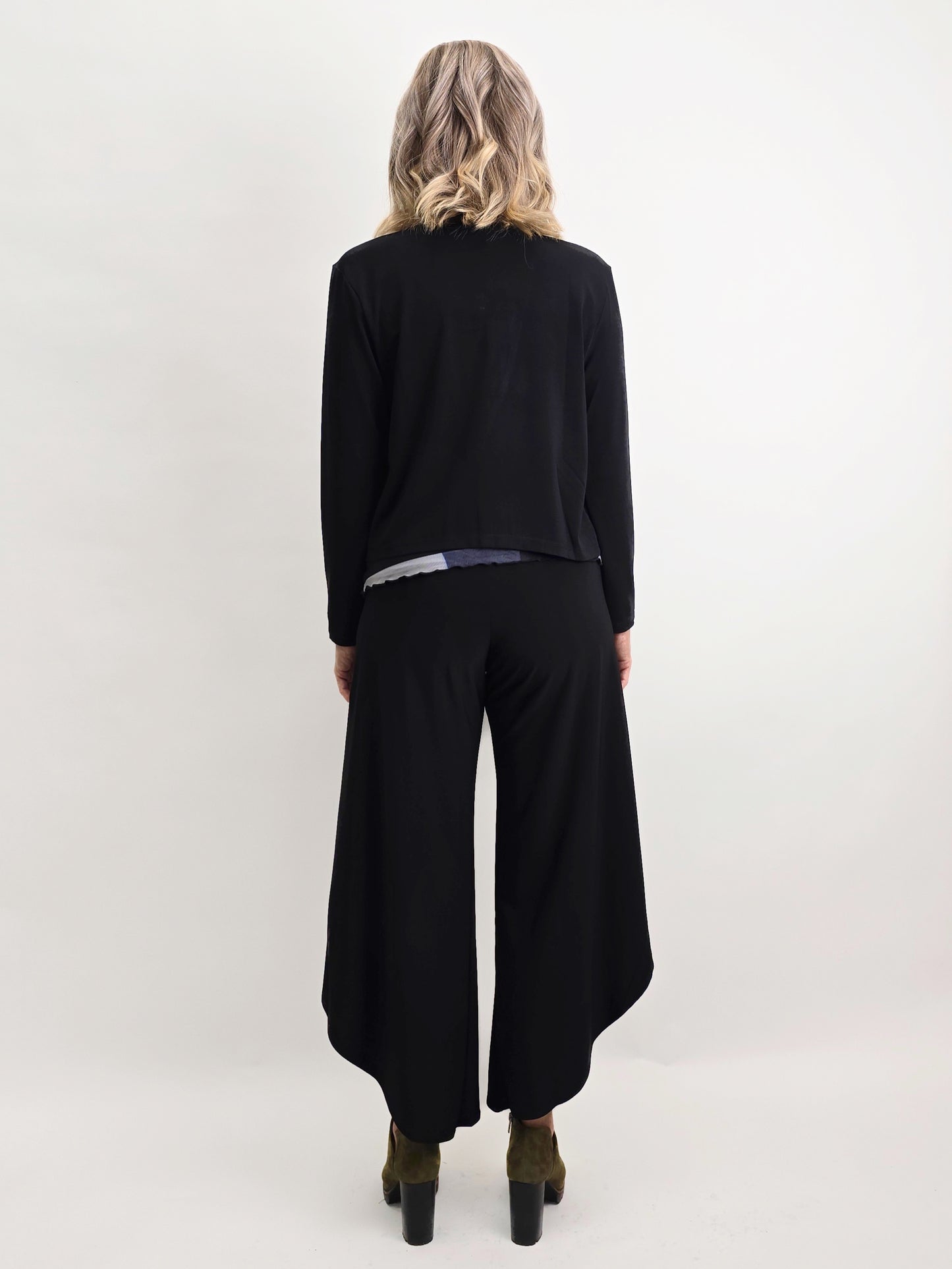 Focus Fashion- Asymmetrical Hem Wrapped Pant