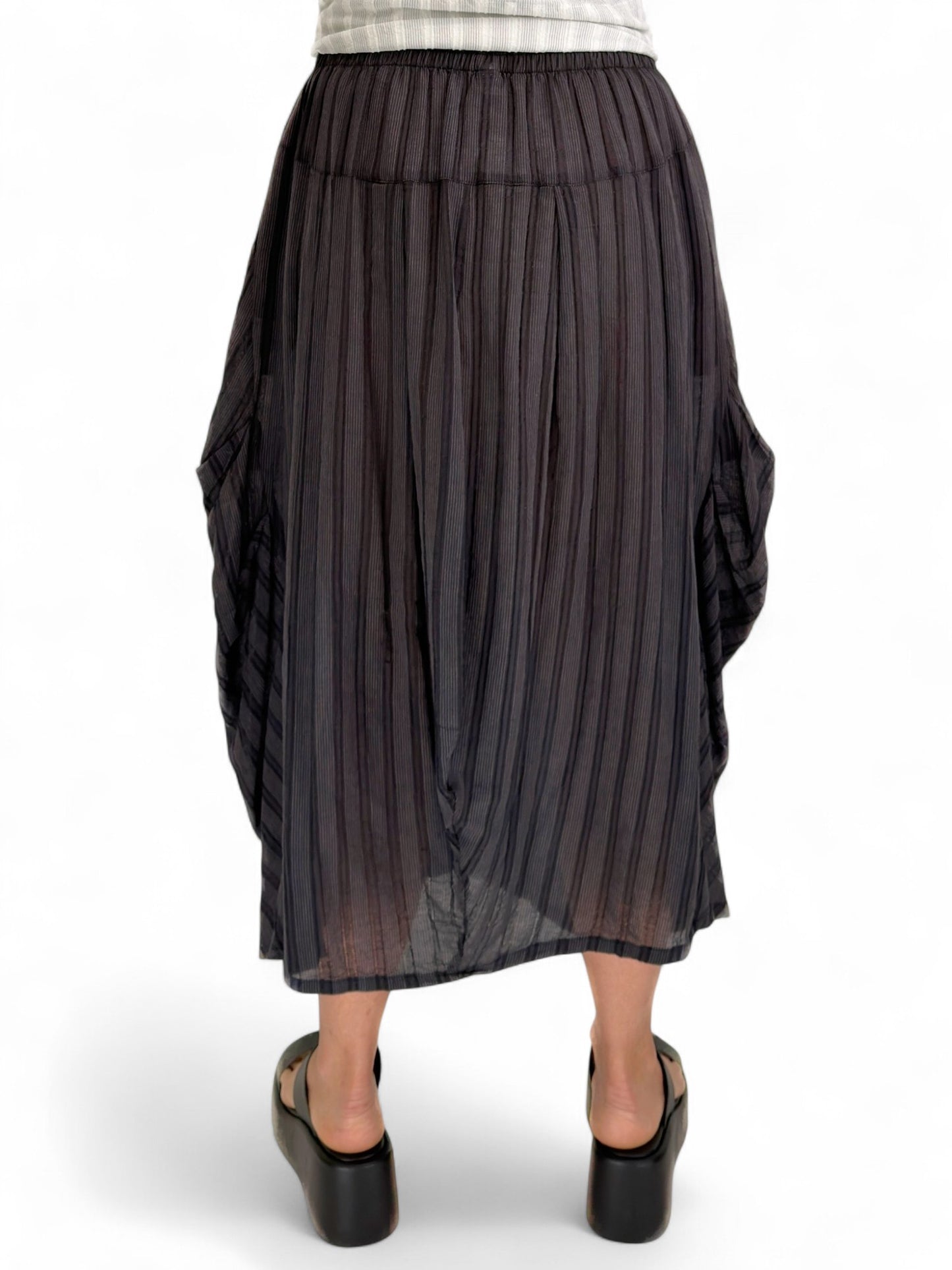 Dress to Kill- Side Tuck Skirt/ Black