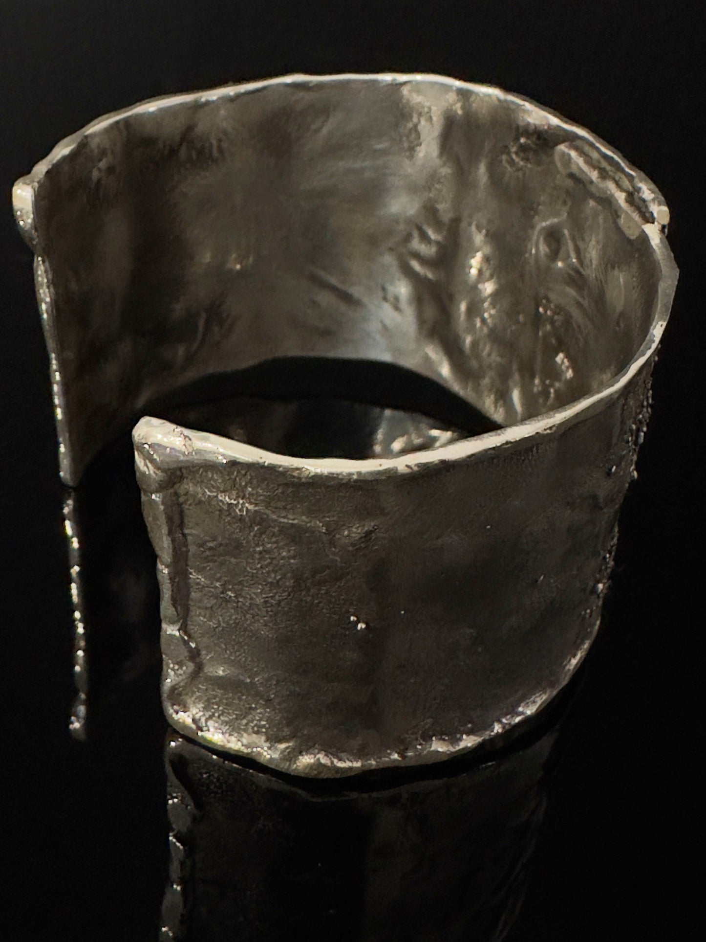 Tamara Kelly Designs - Reticulated cuff