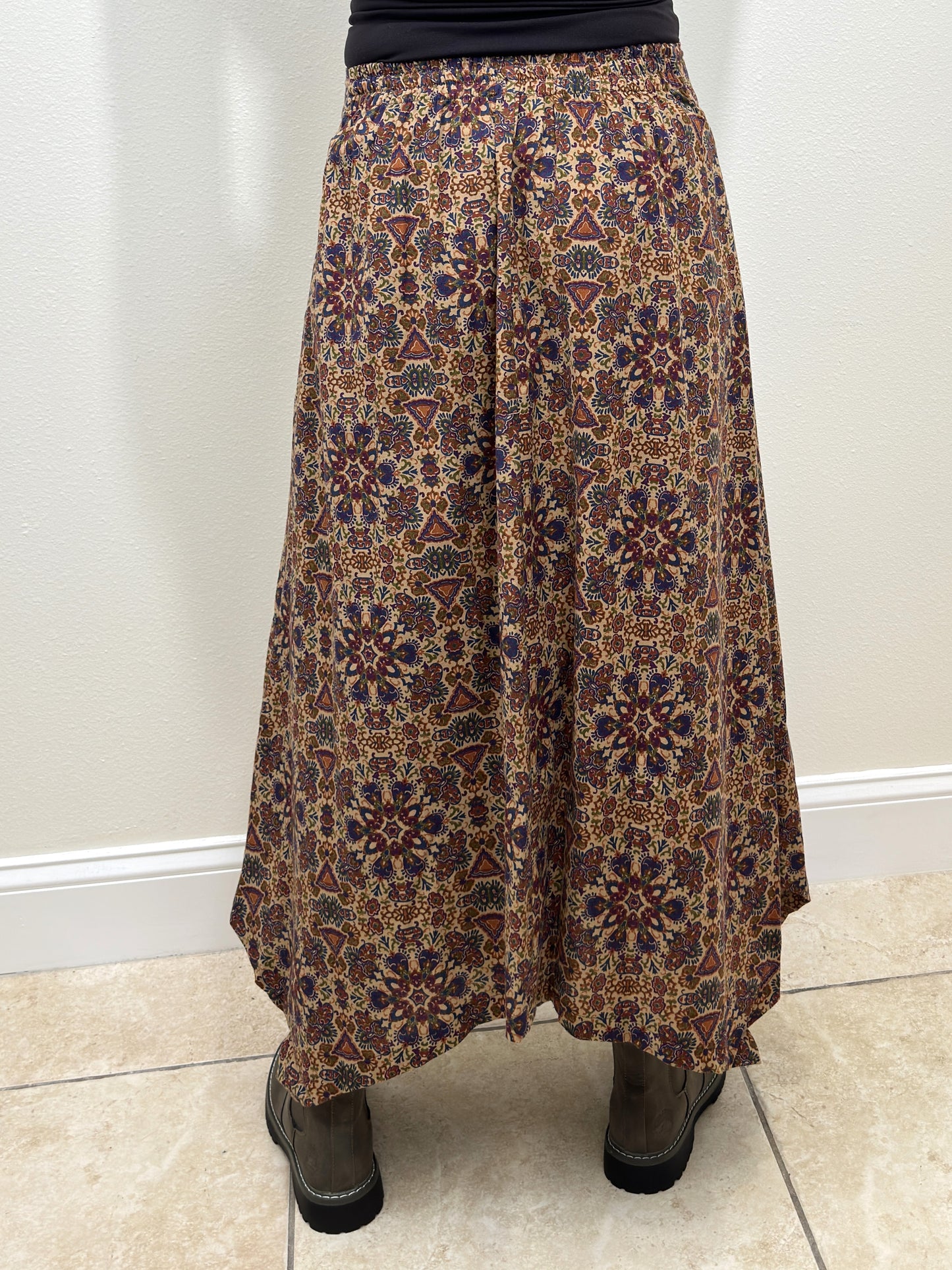 Los Banditos-Asymmetrical Hem Skirt