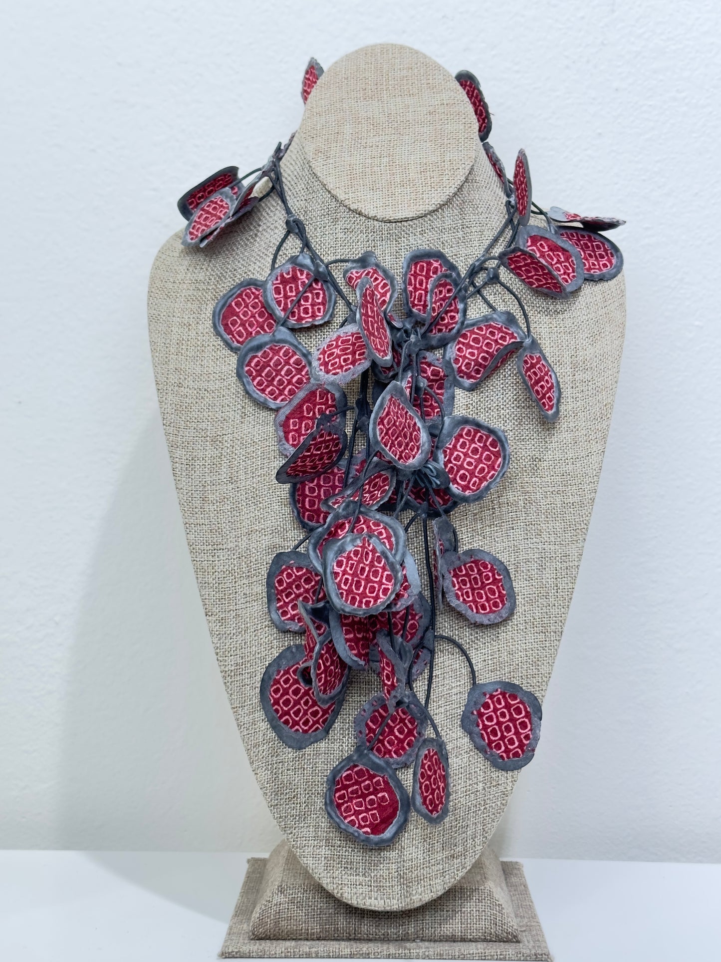 Annemieke Broenink- Kimono Necklace