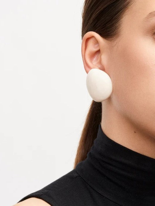 Monies- Lima Earclips/White