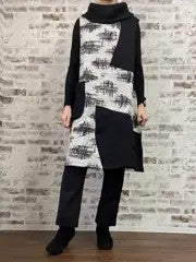 Raksa- Abstract Patchwork Sleeveless Tunic Dress