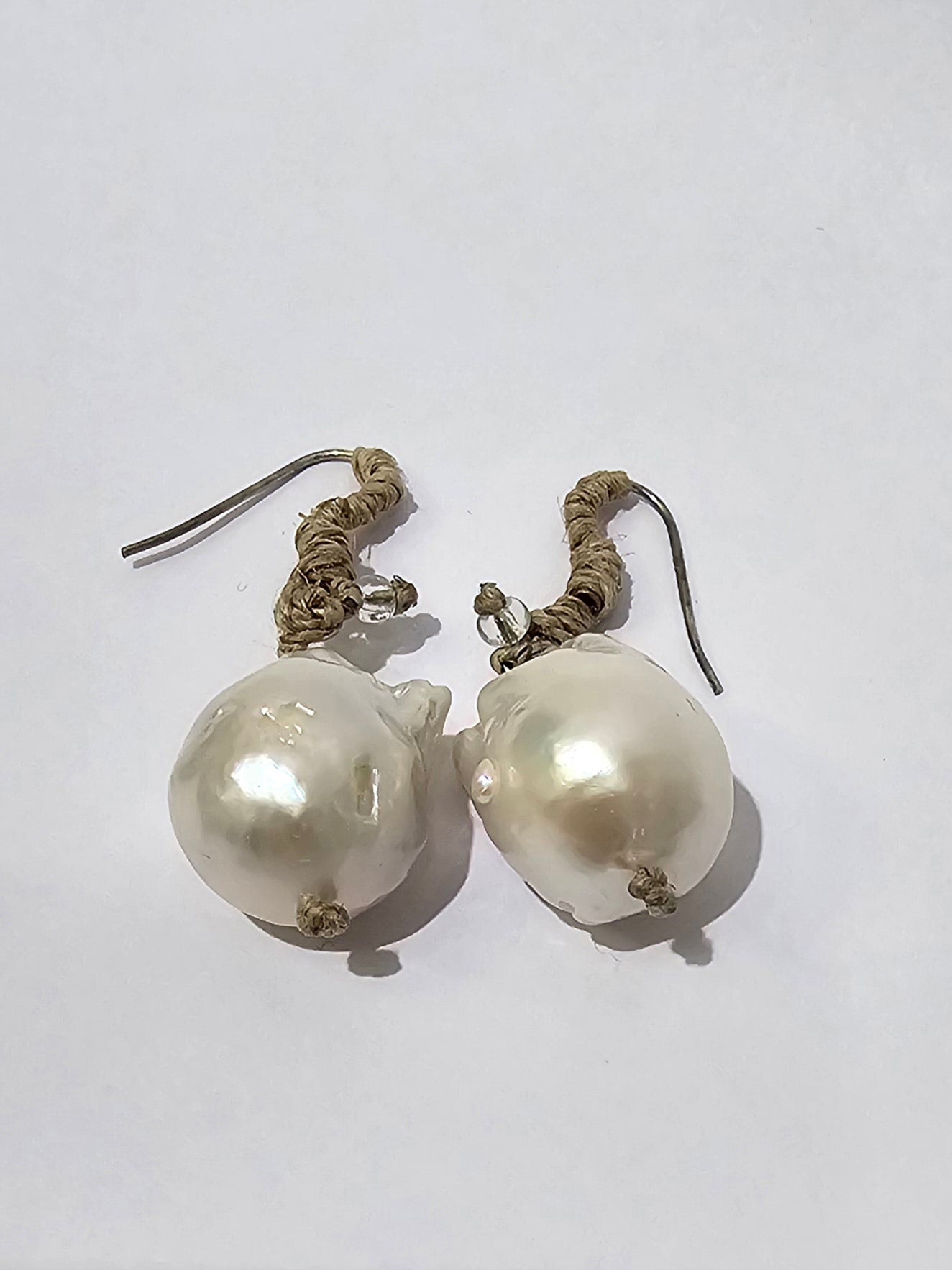 Mela- Pearls earrings