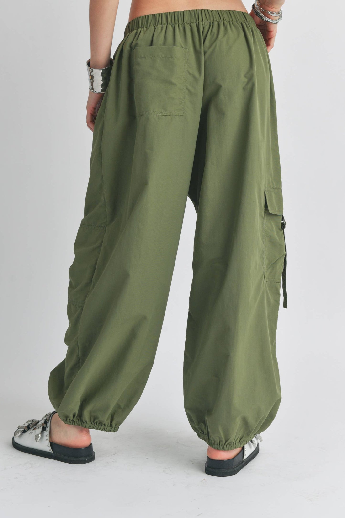 Signature 8 - Parachute Pant