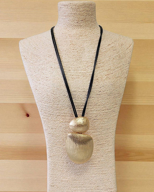 Bijoux Envie Jewelry - Chunky Vintage Pendant Necklace