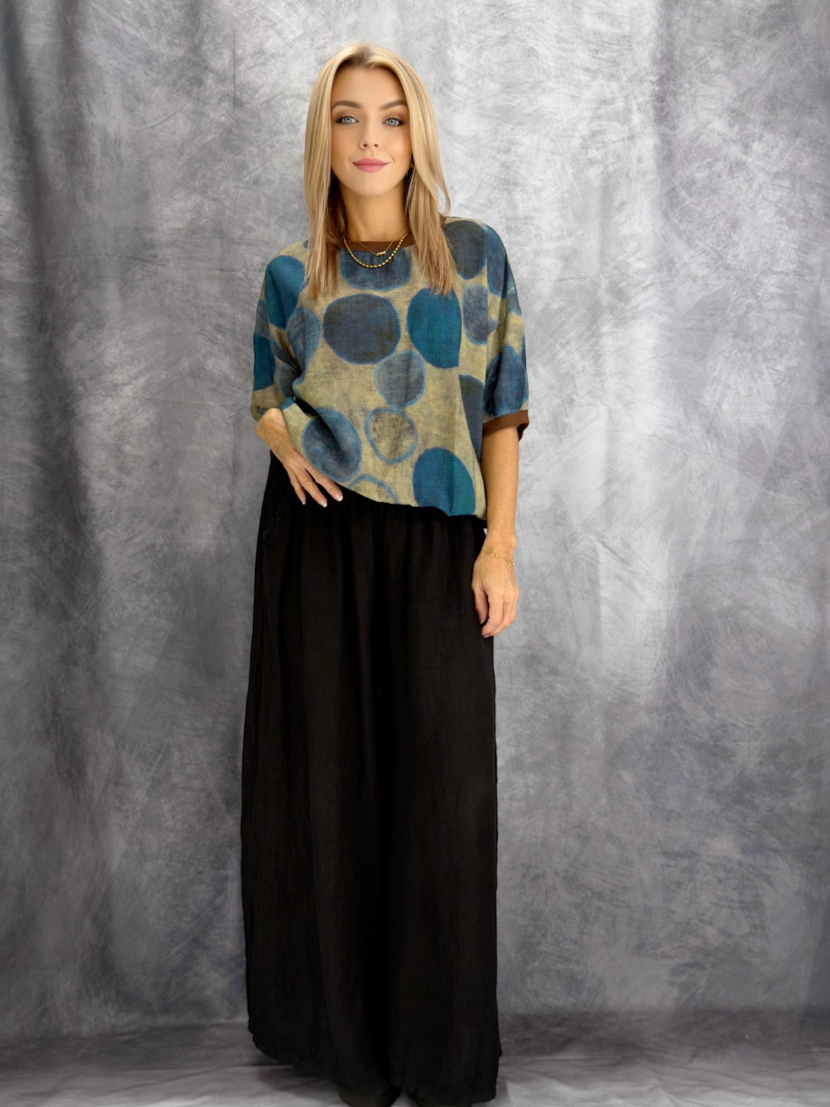Earth & Loom- Blue Circles Linen Knit-Trim Top