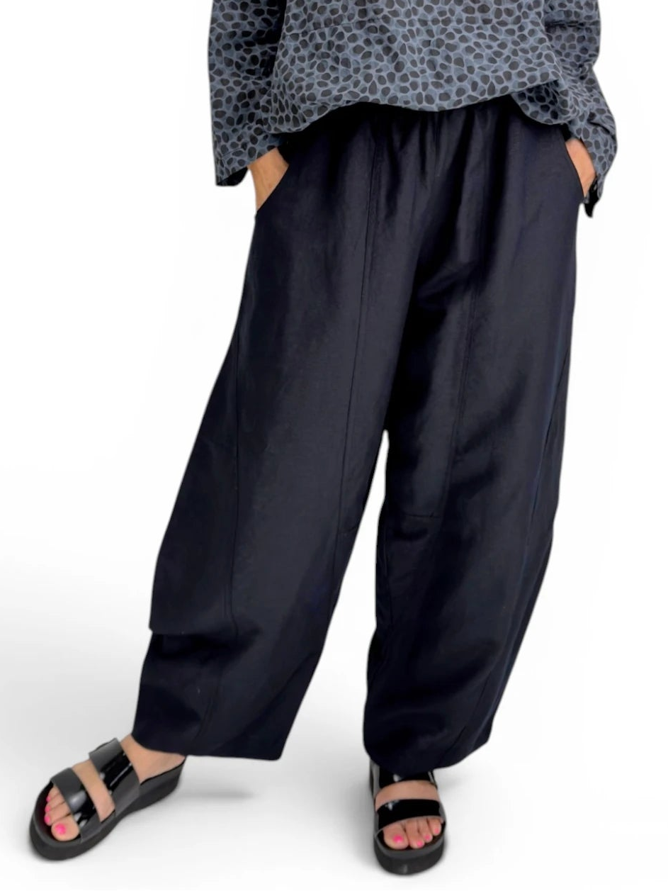 Dress to Kill- Puzzle Pants/ Black Linen