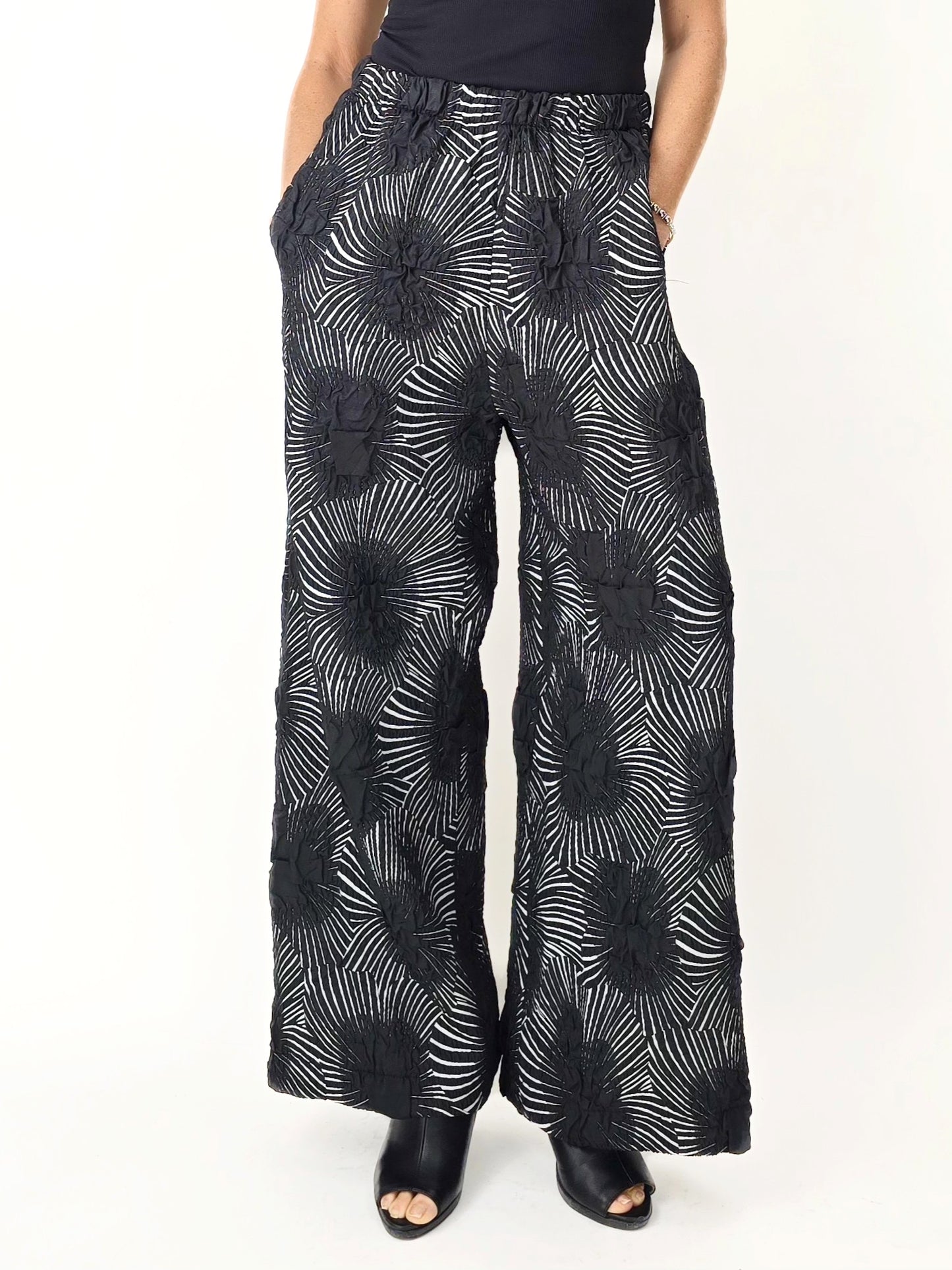 Heydari- Wide-Leg Textured Pants