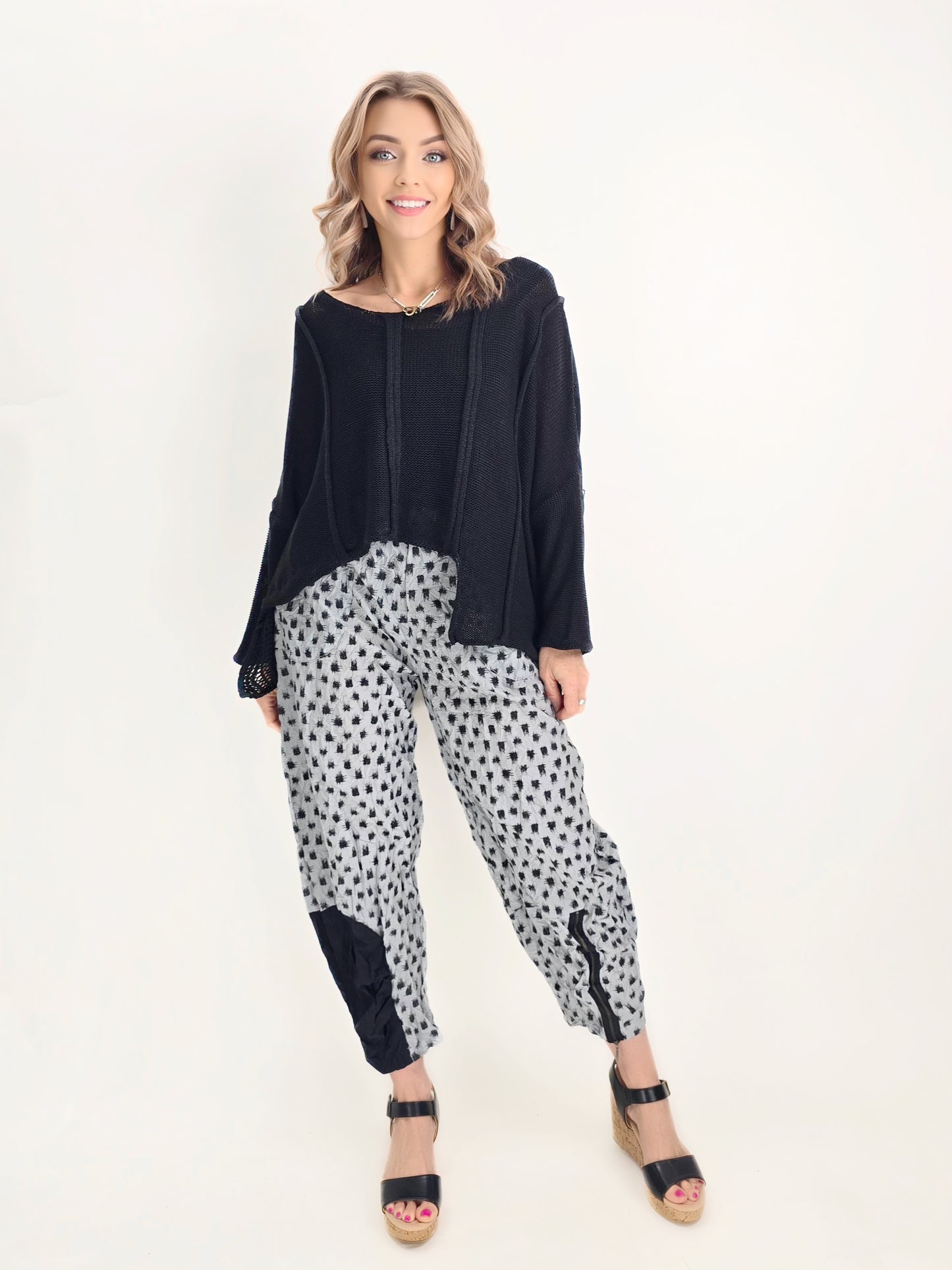 Chalet et Ceci- Pippa Pant