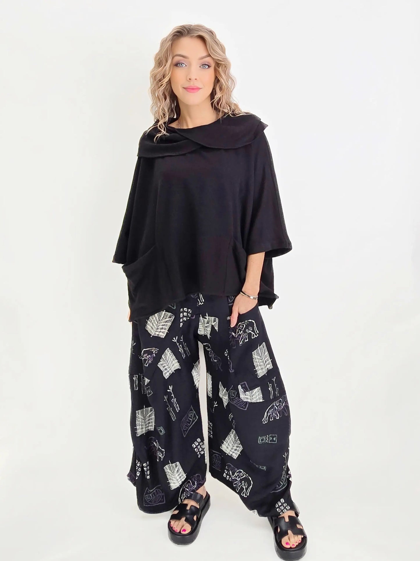 Dress to Kill- 2 Pocket Criss Cross Top