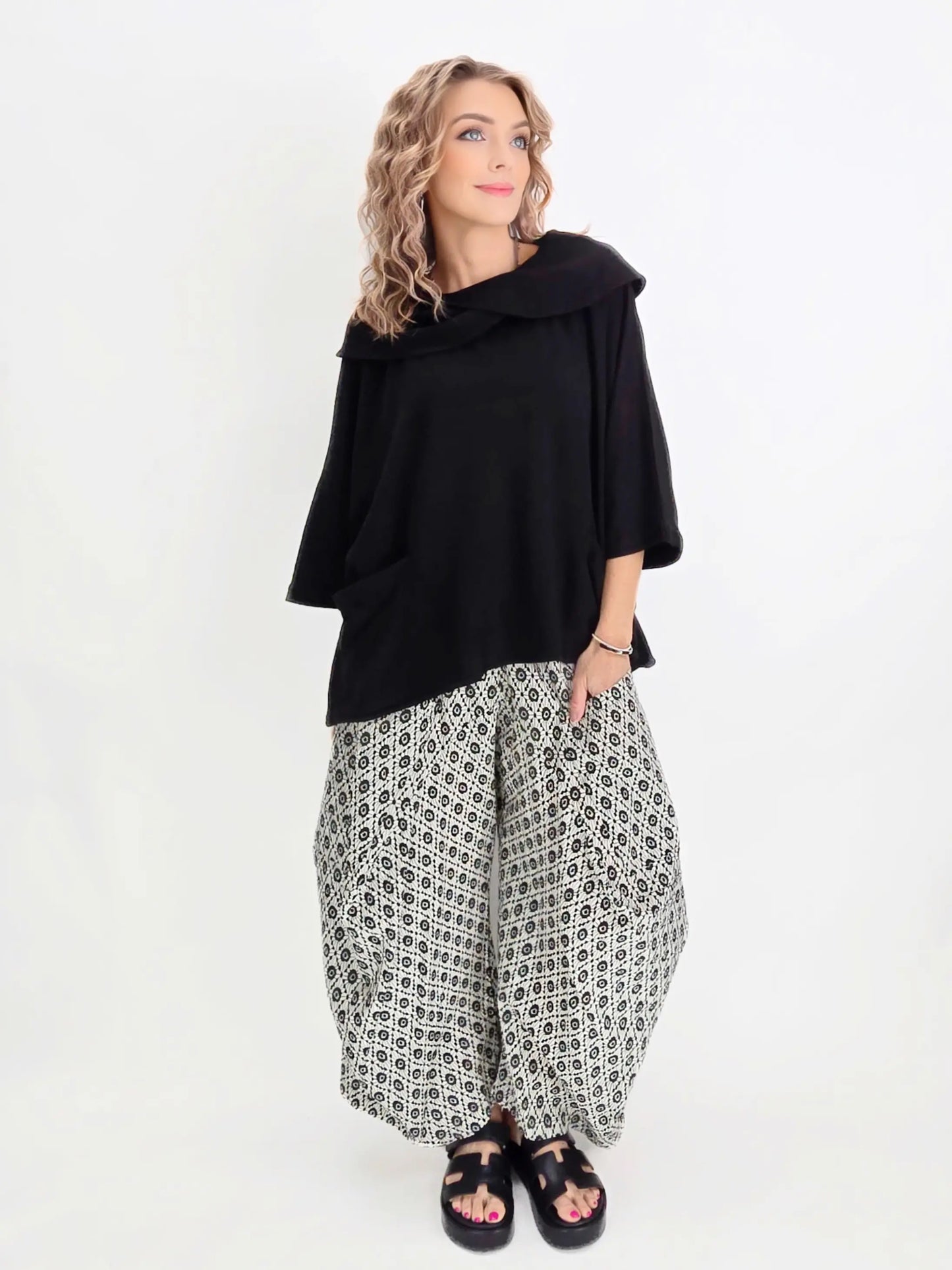 Dress to Kill- 2 Pocket Criss Cross Top