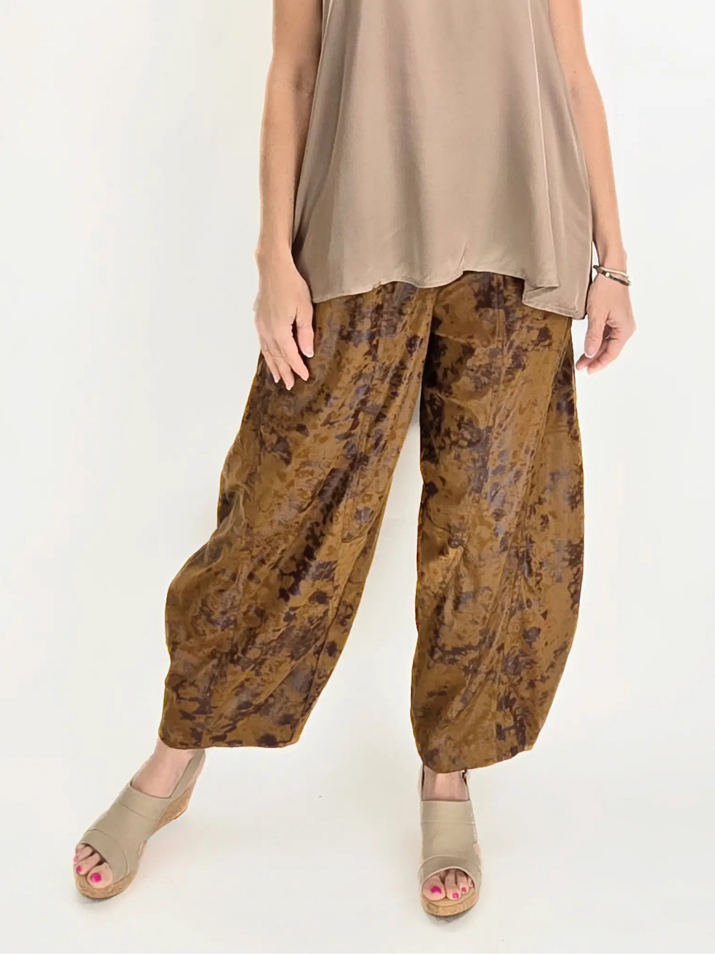 Dress to Kill- Puzzle Pant/Brown Tie Dye