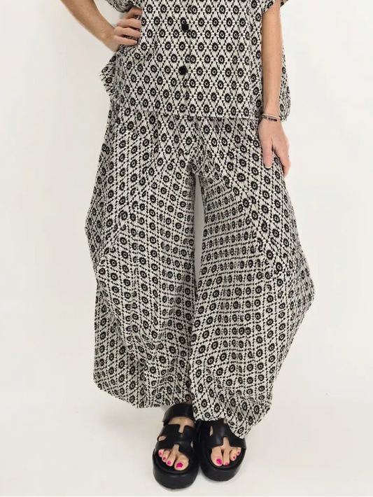Dress to Kill- Harem Pants-White/Grey