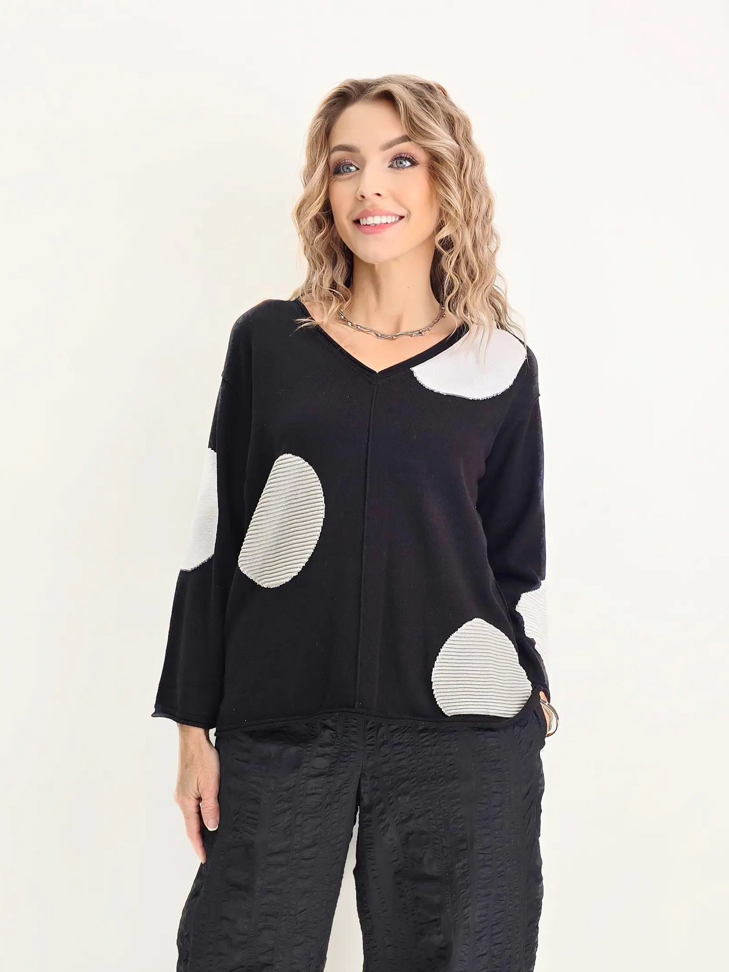 Olivia by Habitat- Full Circle Dot V-Neck