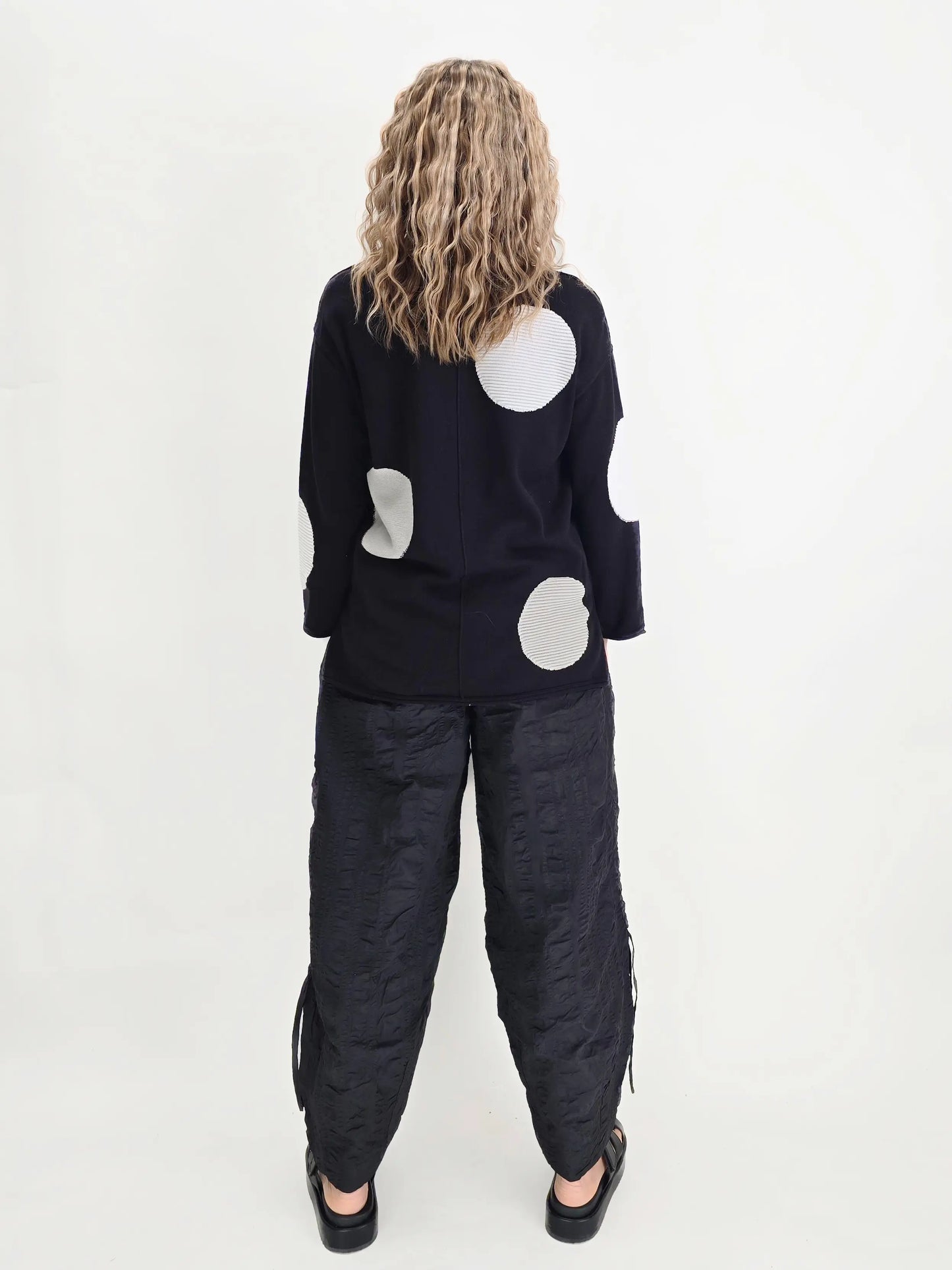 Olivia by Habitat- Full Circle Dot V-Neck