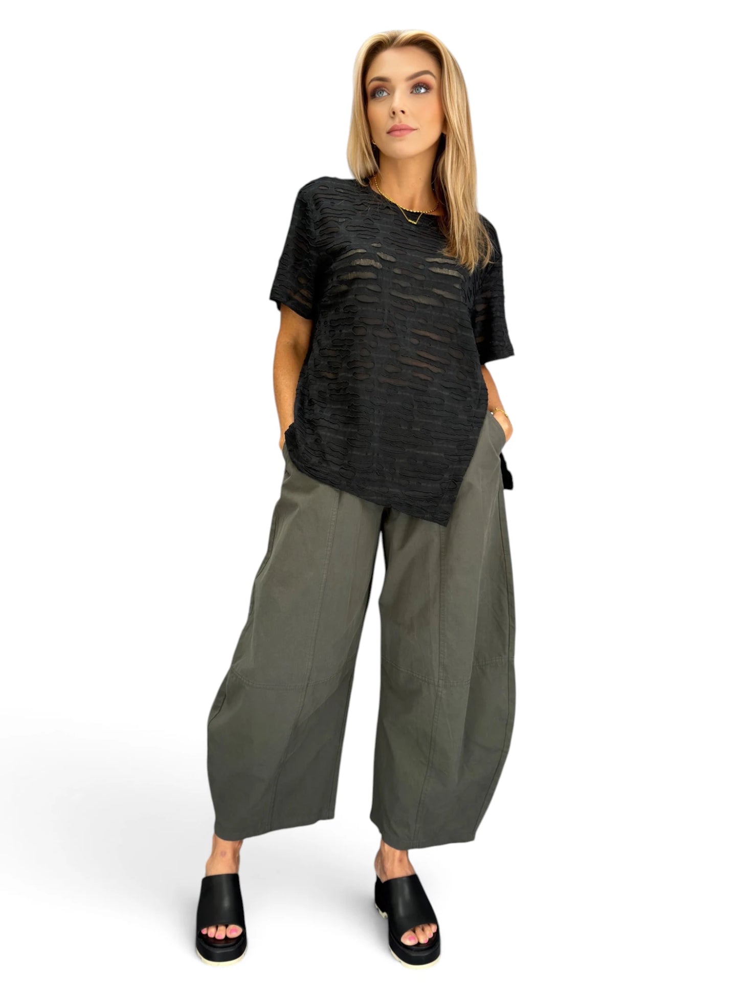 BELLA BLUE - Cotton Barrel Pants