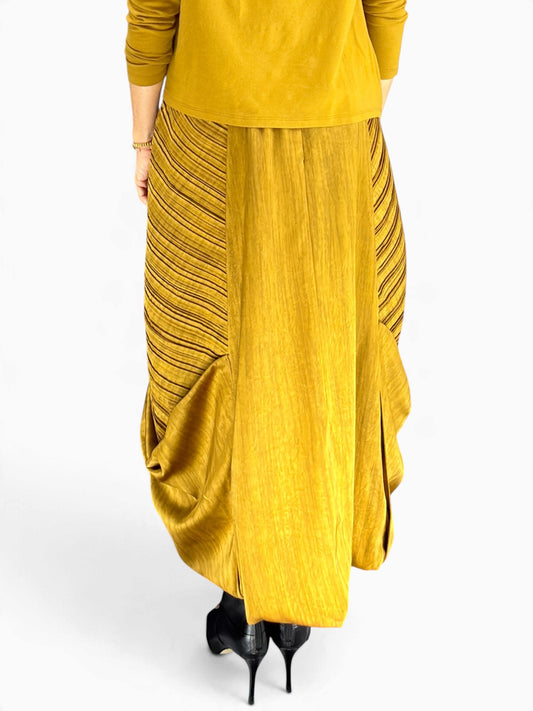 Ozai N Ku- Crinkle Texture Skirt