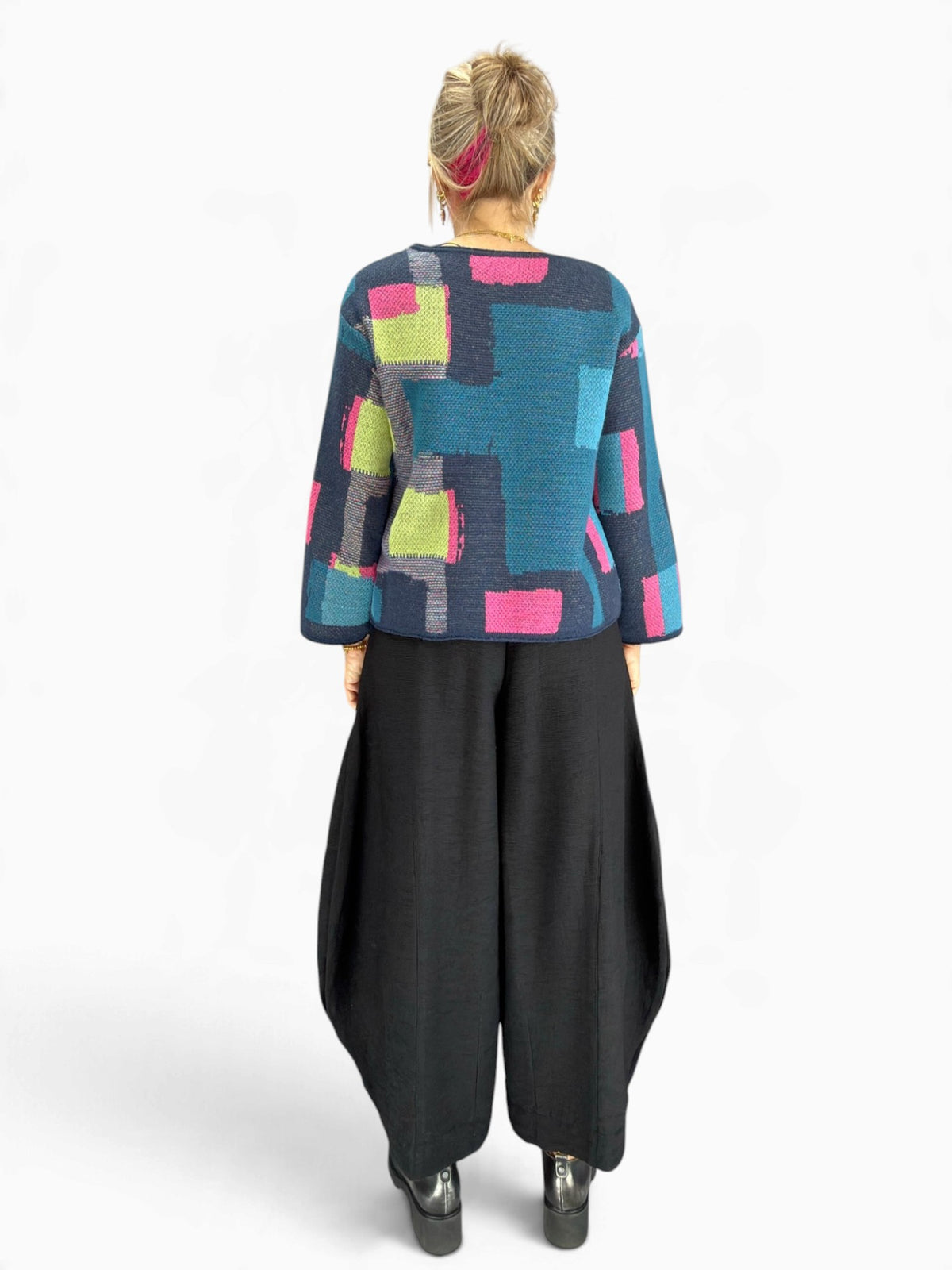 Olivia- Collage Swing Pullover Sweater