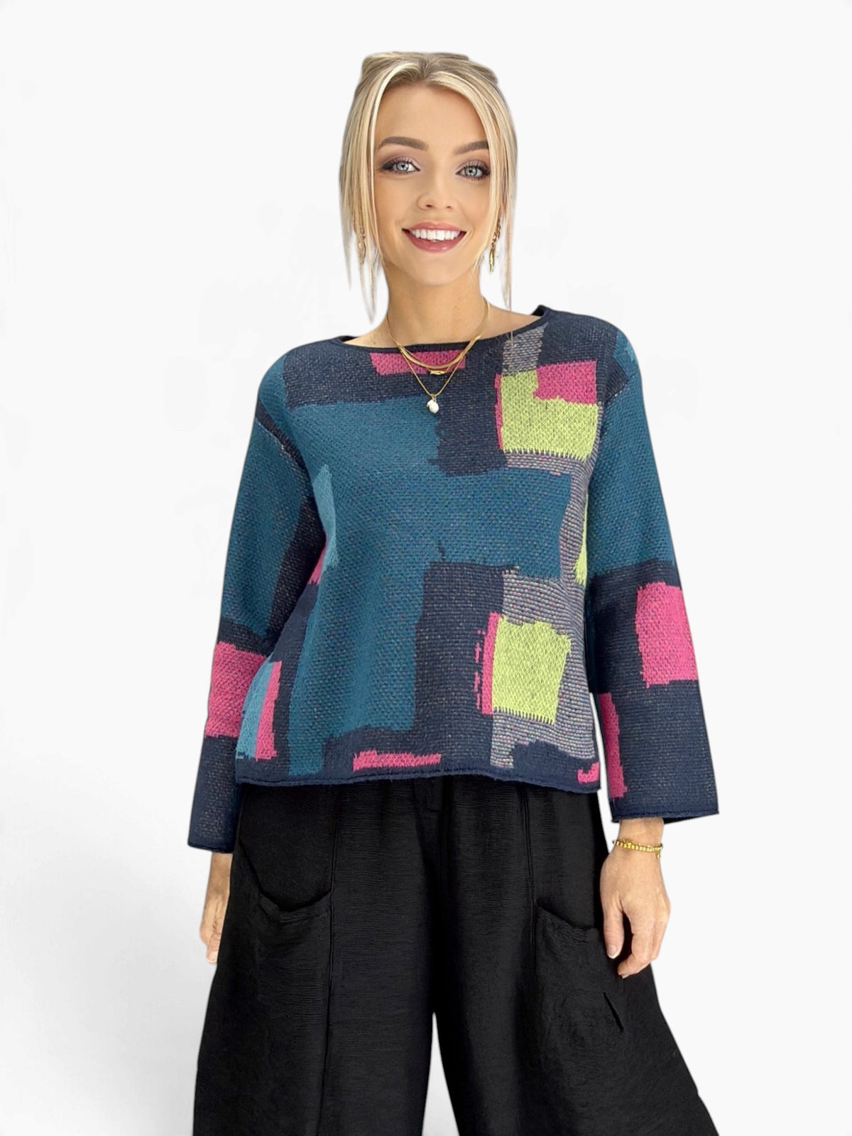 Olivia- Collage Swing Pullover Sweater