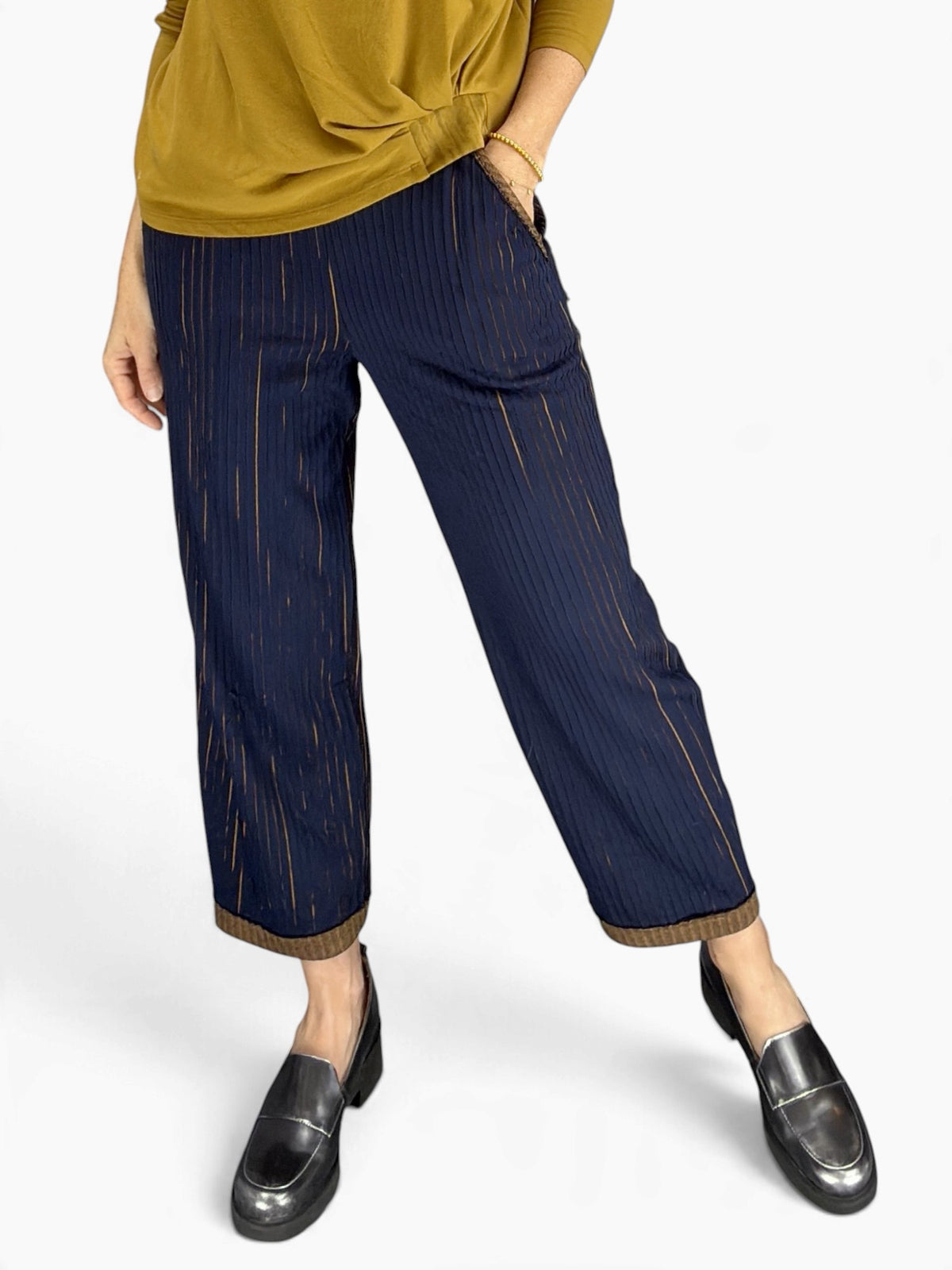 Ozai N Ku – Textured Pinstripe Knit Pants
