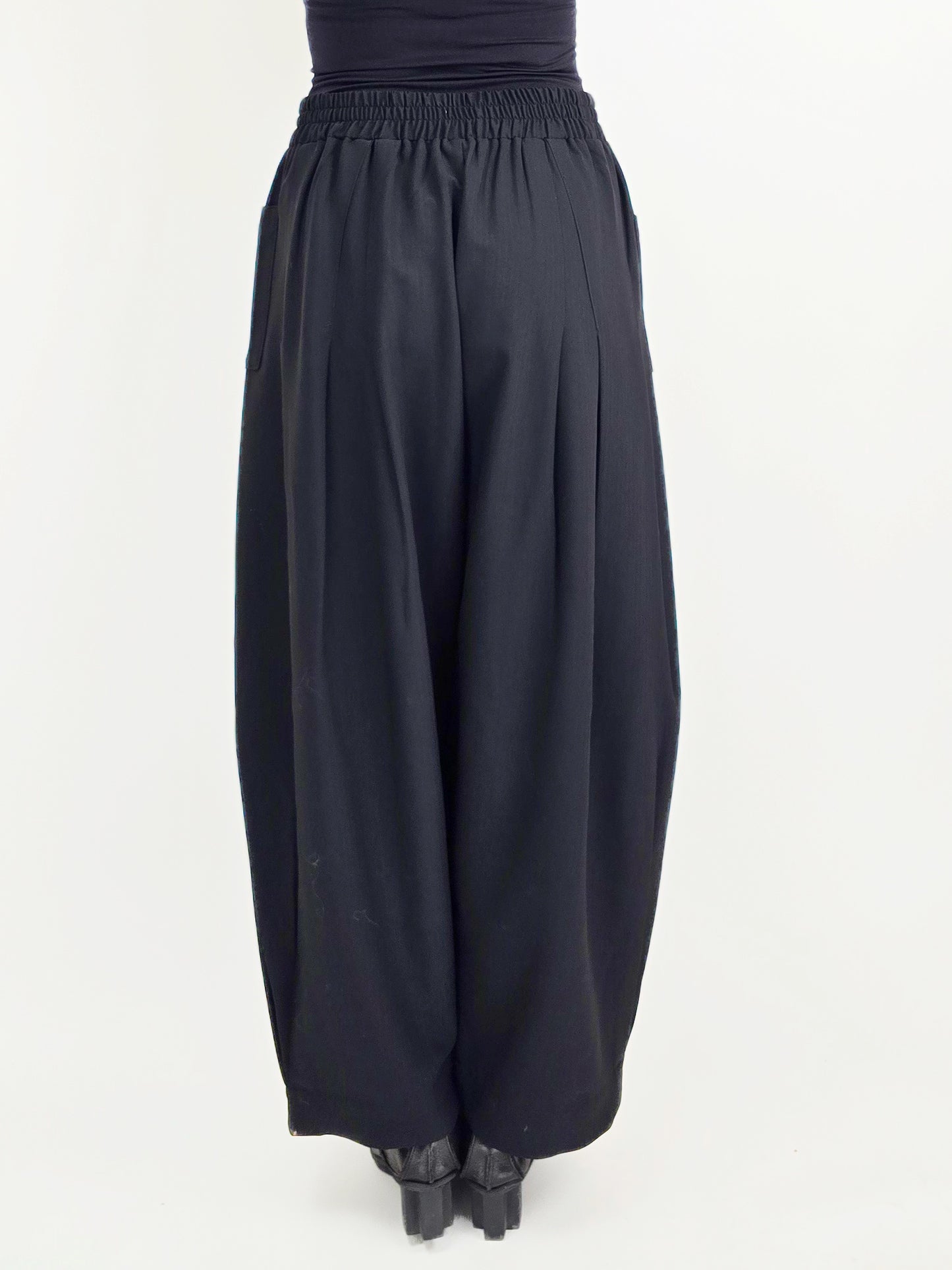 Dress to Kill - 2 Pocket Banded pant/ Black Stripe