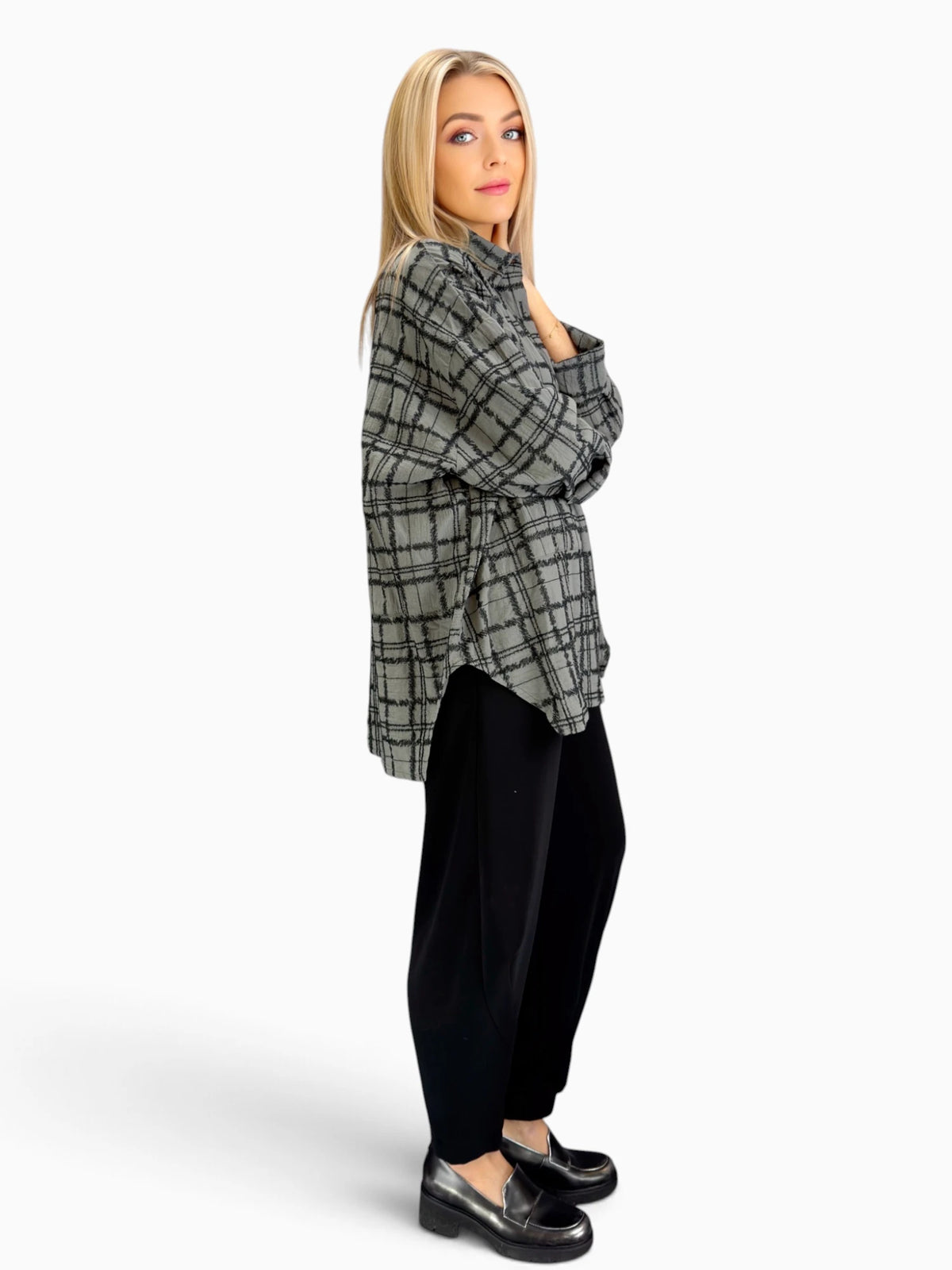 Dress to Kill- Banded Cappy Shirt