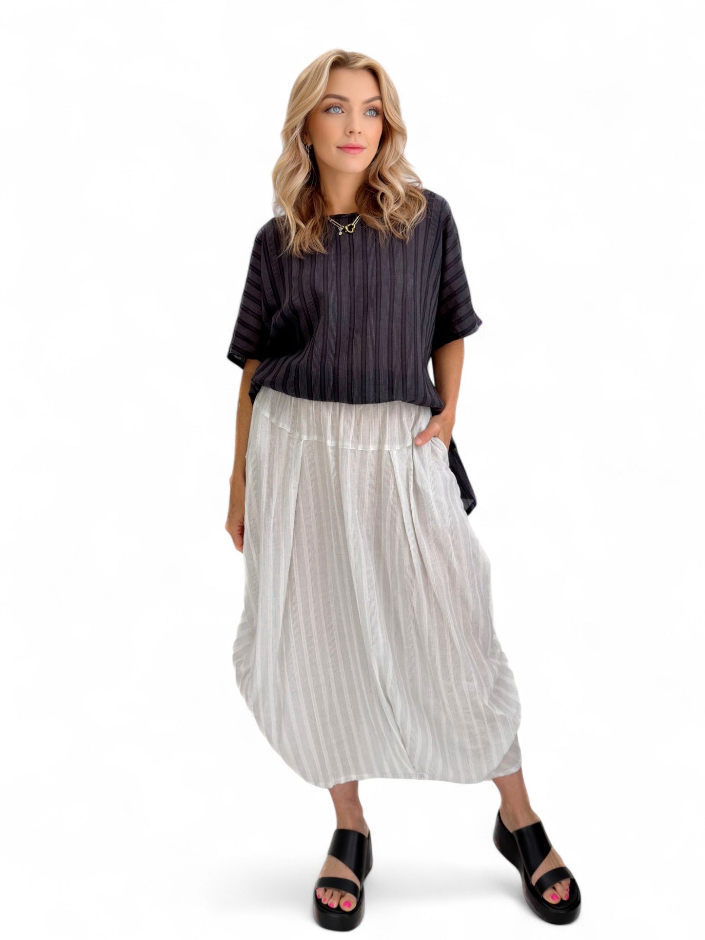 Dress to Kill- Side Tuck Skirt/ White