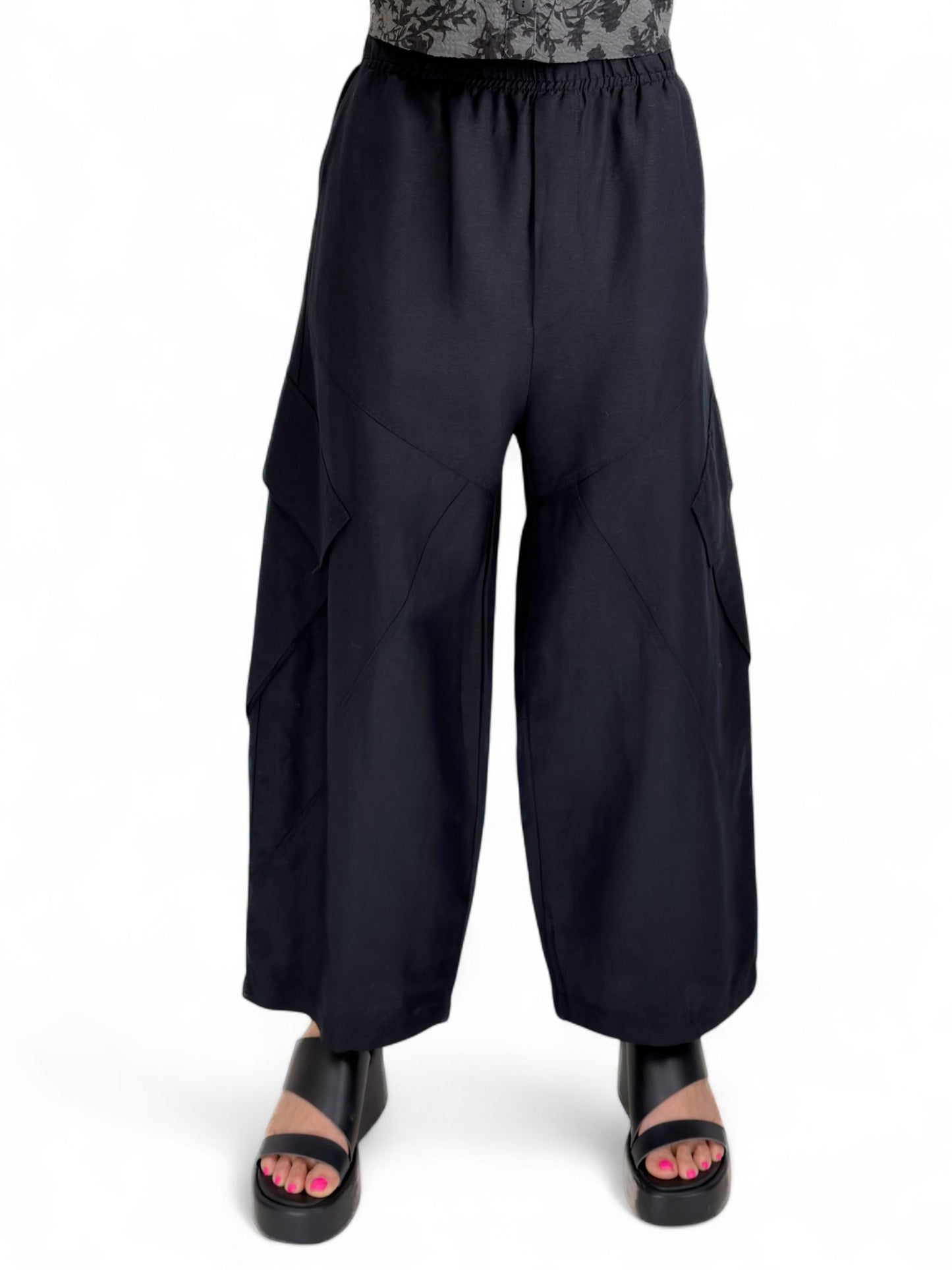Dress to Kill- Black Linen Cargo Pant