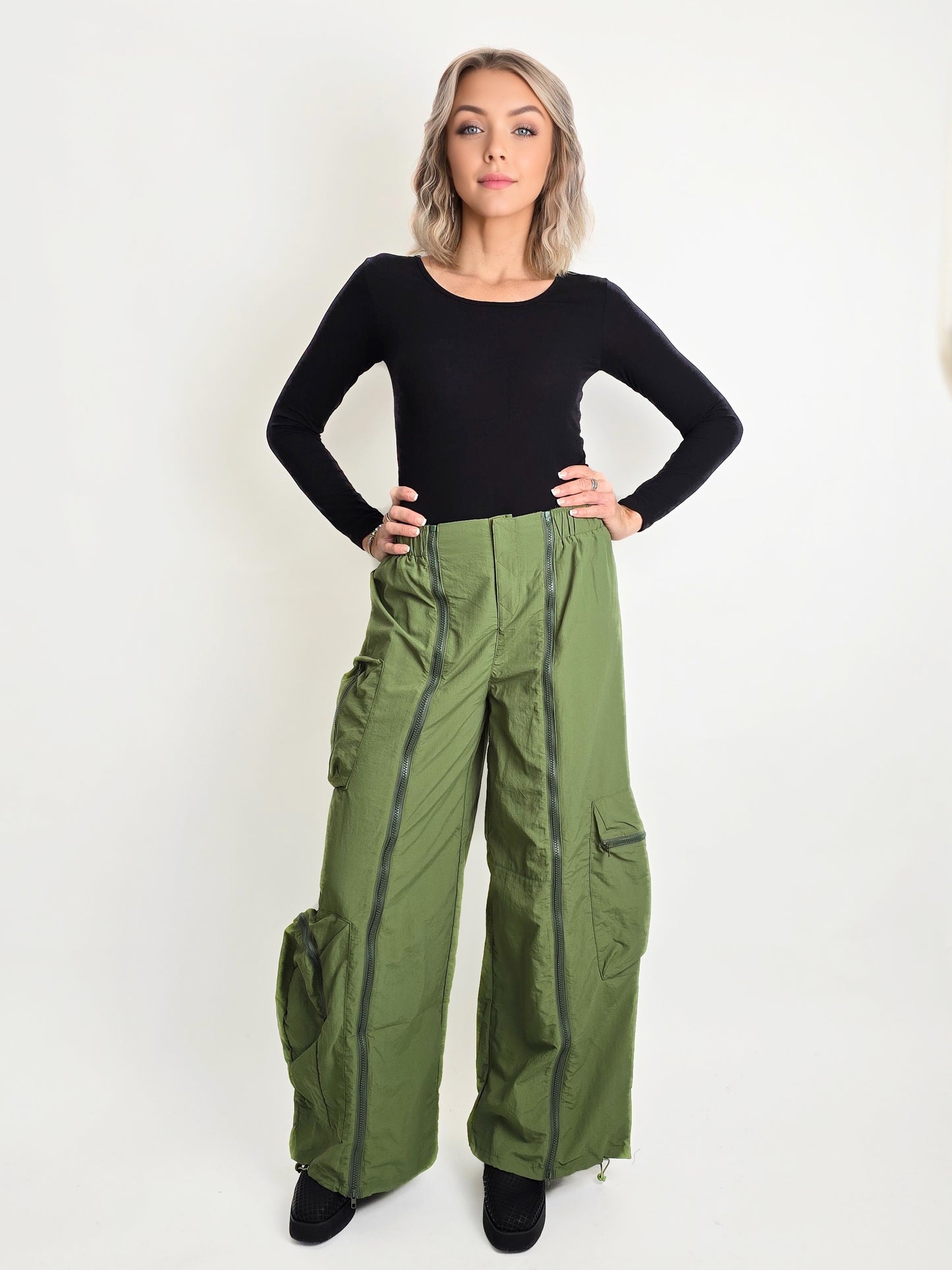 Signature 8 - Zipper Parachute Pant