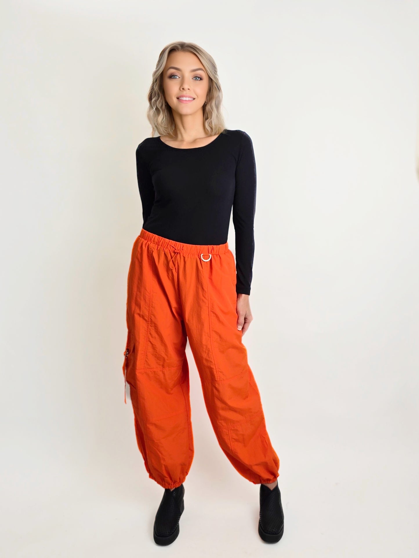 Signature 8 - Parachute Pant