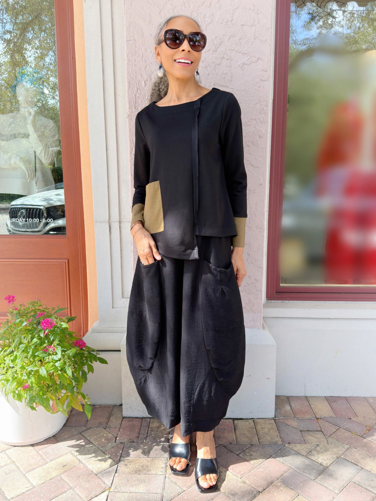 Terra-SJ - Color-Block Asymmetric Hem Top