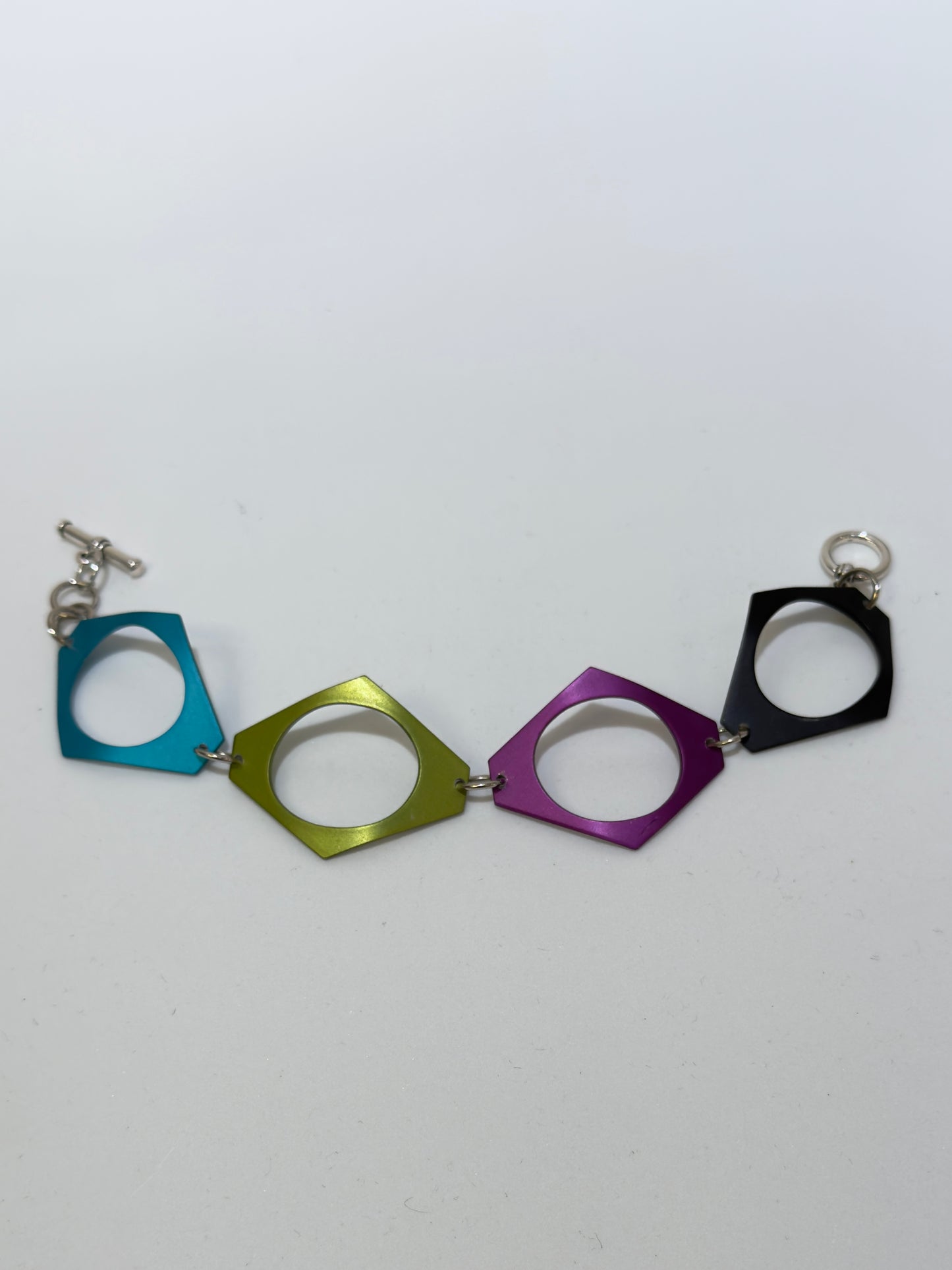 Q3 Art Inc. - Retro Bracelet