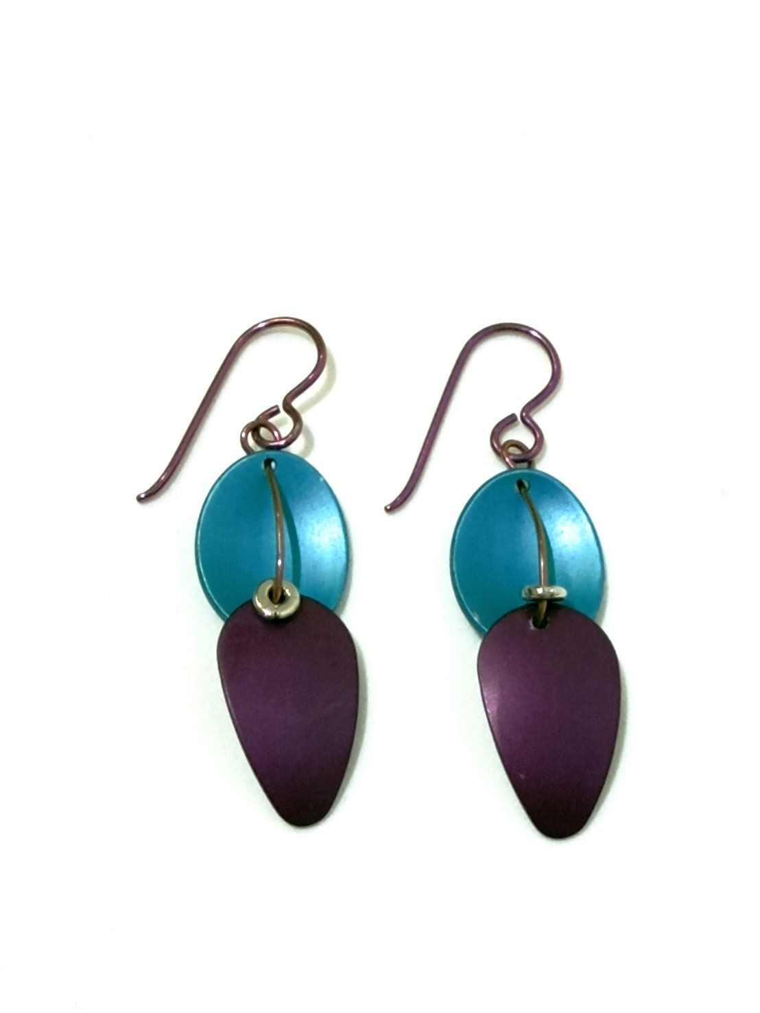 Q3 Art Inc. - Cricket Earrings/ Violet/Seafoam/Fuchsia Niobium