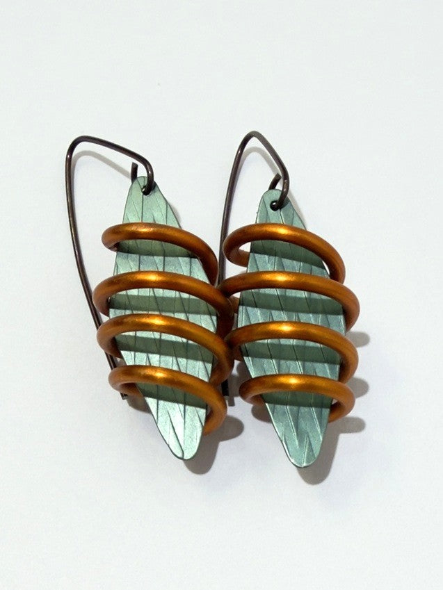Q3 Art Inc. - Pod Earrings Apricot/Steel