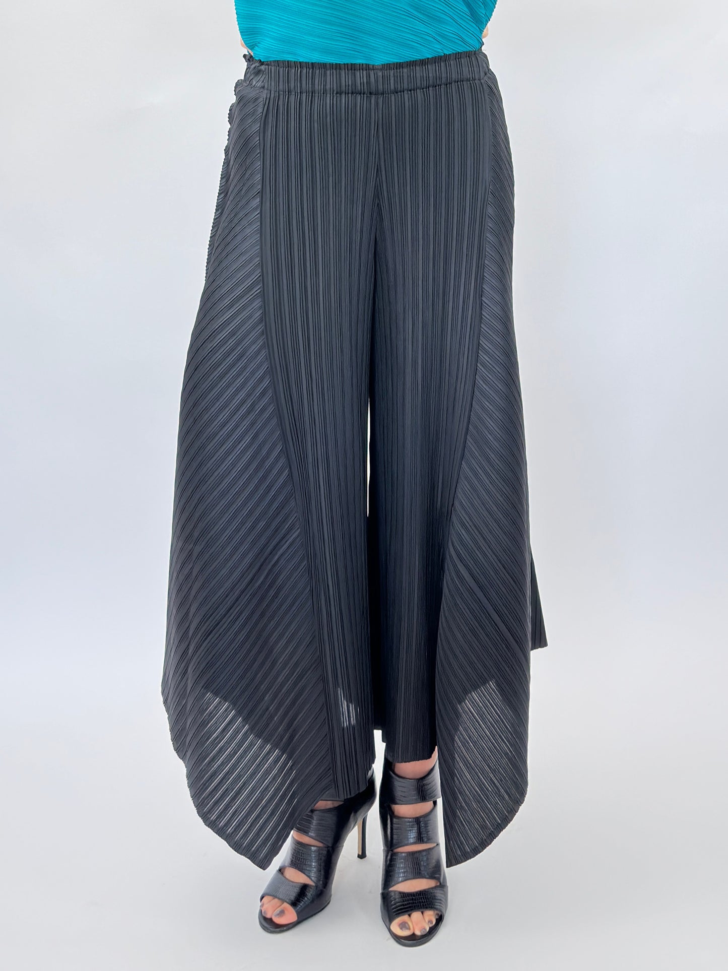 Vanite Couture- Wide Leg Asymmetrical Hem Pants