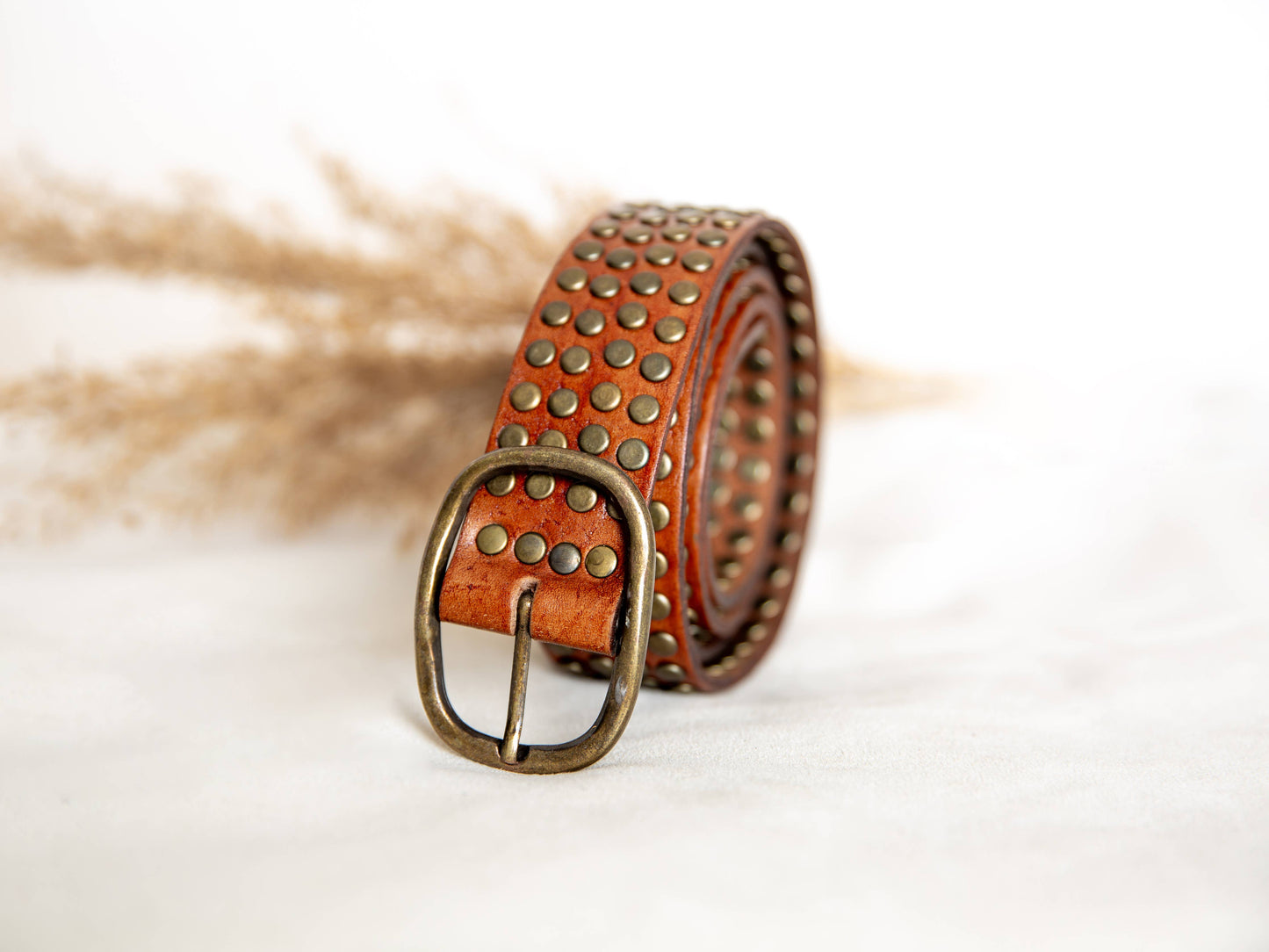 Lula Natura - Light Brown Leather Belt w Studs