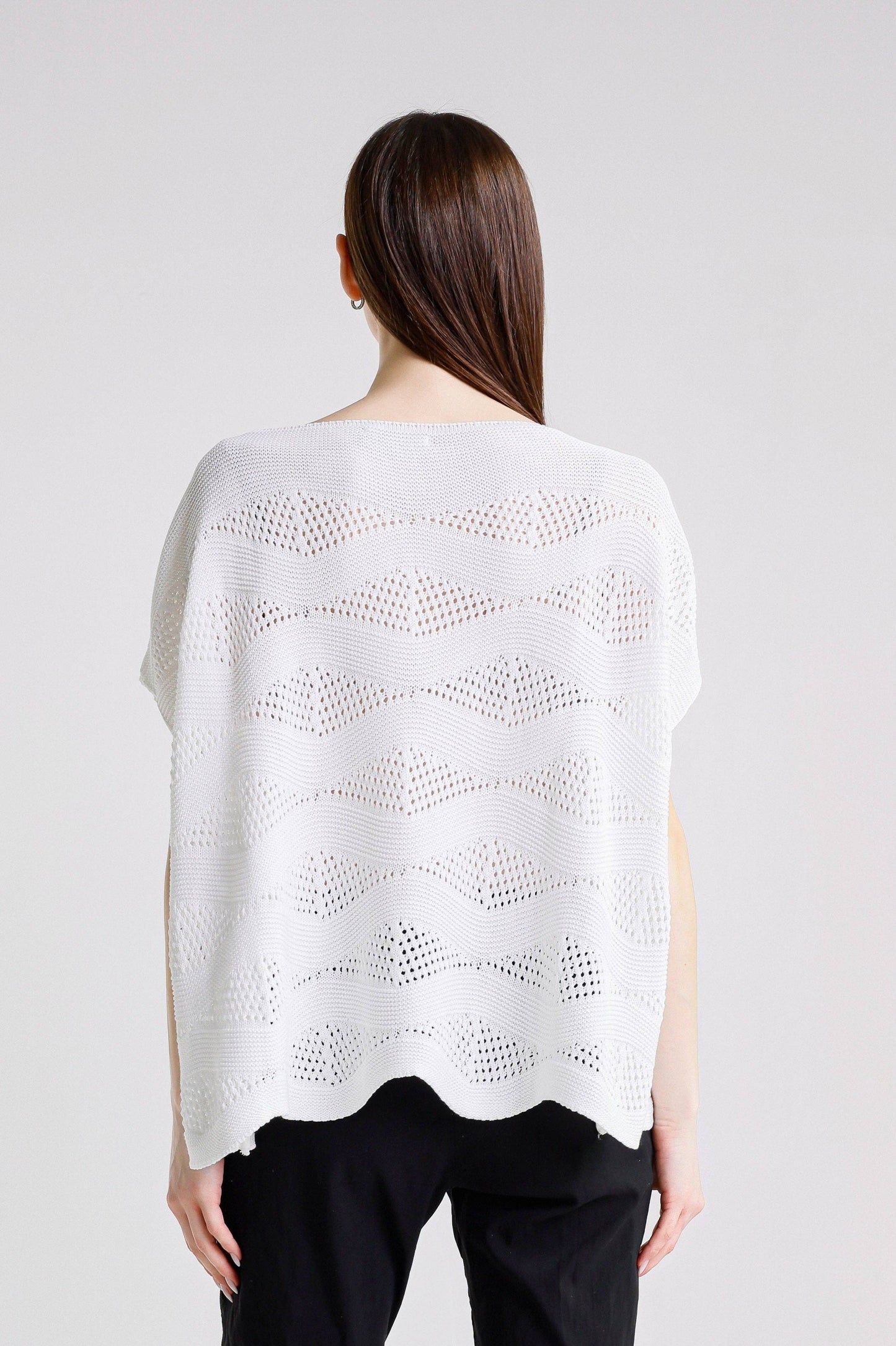 TINA Stephens - Patsy SS Wave Knit Sweater/ White