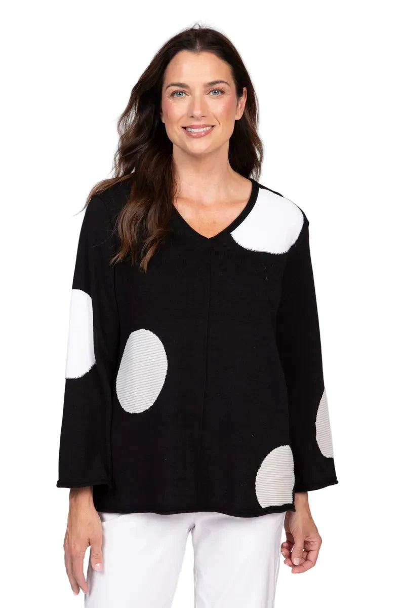 Olivia by Habitat- Full Circle Dot V-Neck